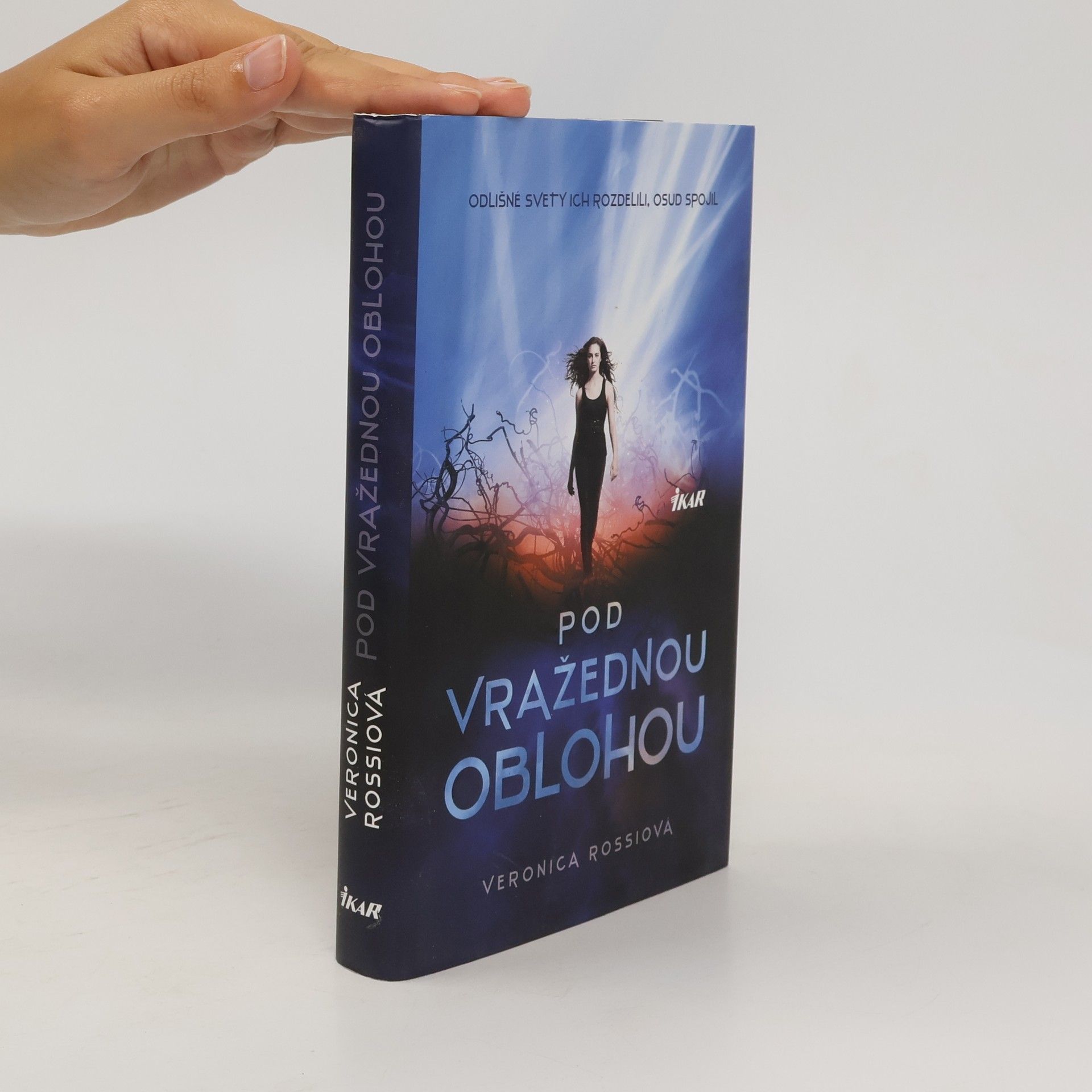 Veronica Rossi Pod vražednou oblohou