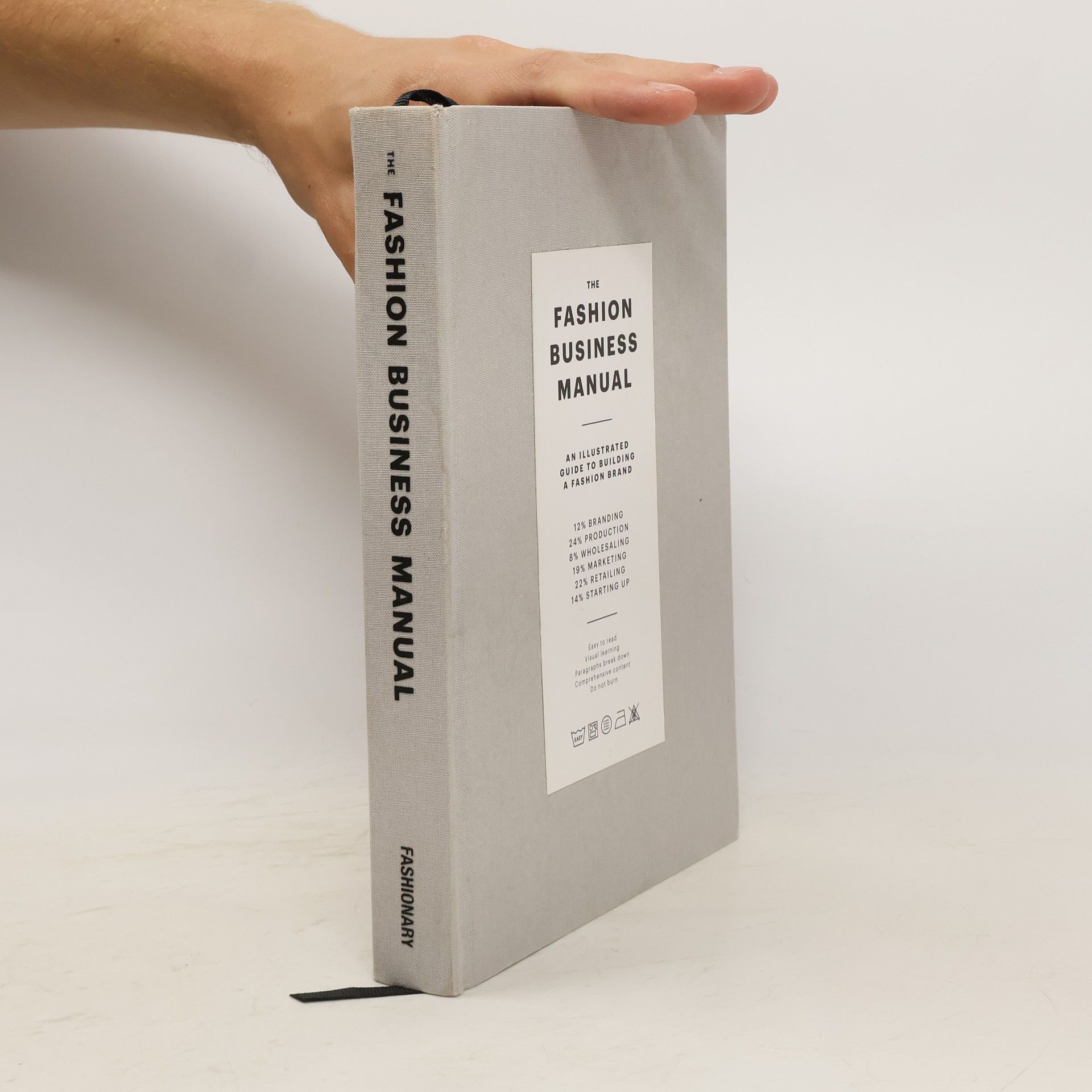 AA.VV. The Fashion Business Manual