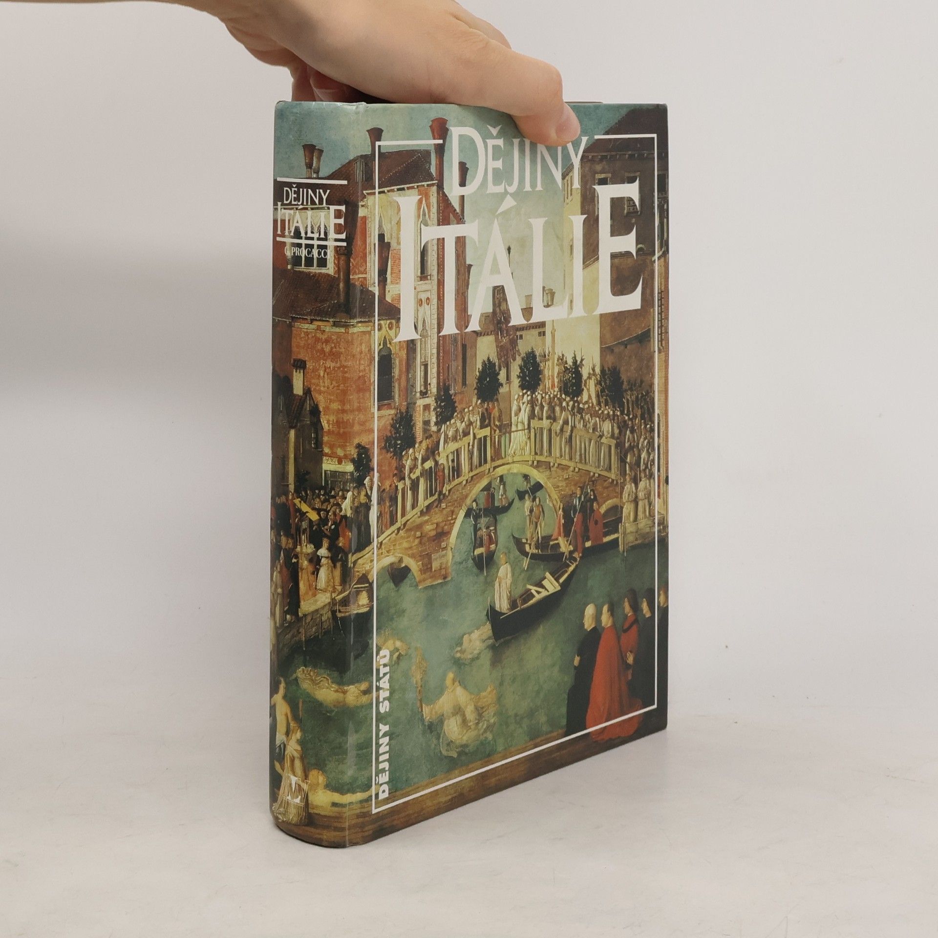 Giuliano Procacci Dějiny Itálie