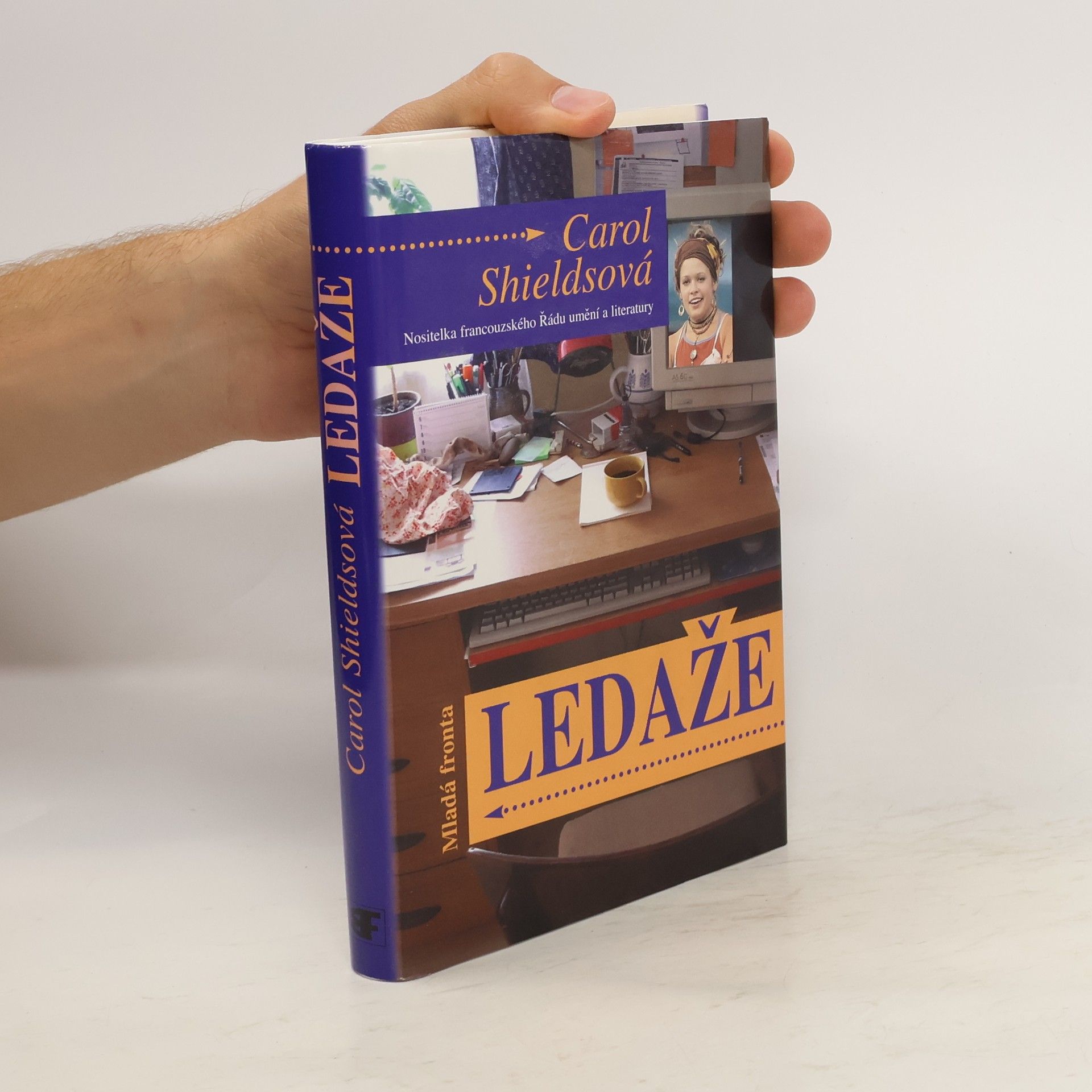 Carol Shields Ledaže