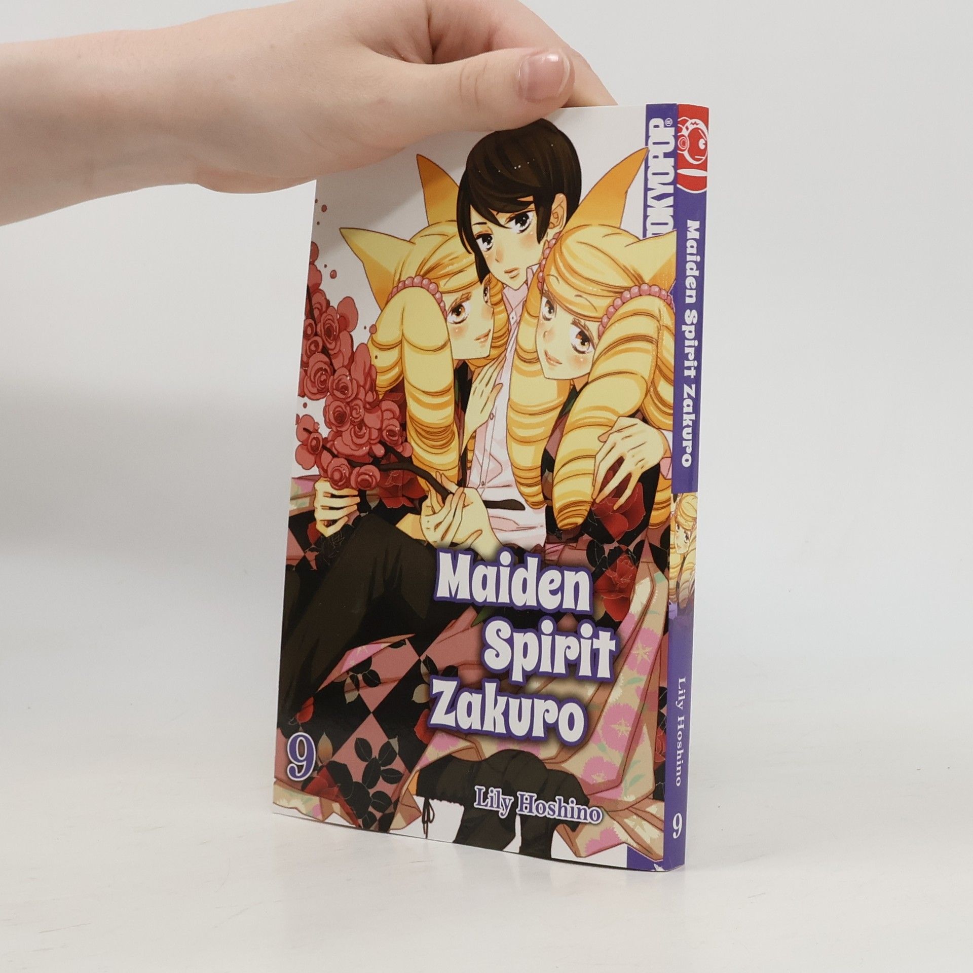 Riri Hoshino Maiden Spirit Zakuro 9