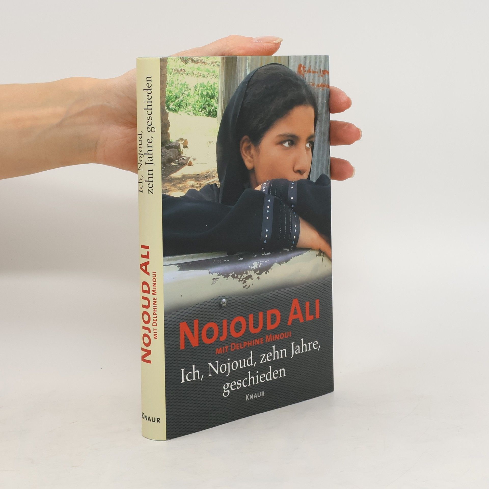 Nug u. d. ʿAli Ich, Nojoud, 10 Jahre, geschieden
