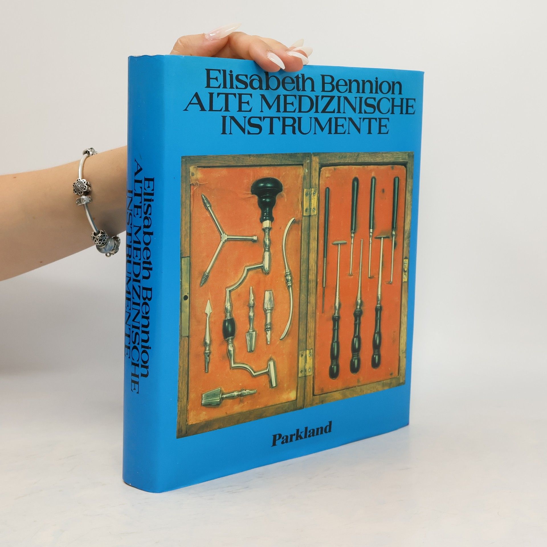 Elisabeth Bennion Alte medizinische Instrumente