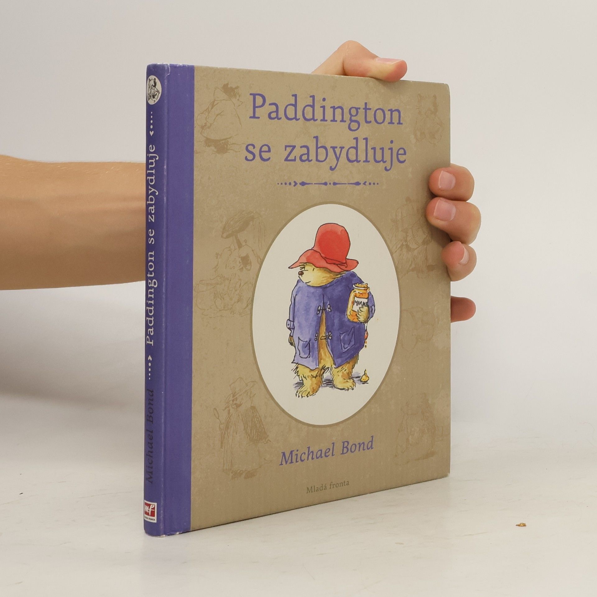 Michael Bond Paddington se zabydluje
