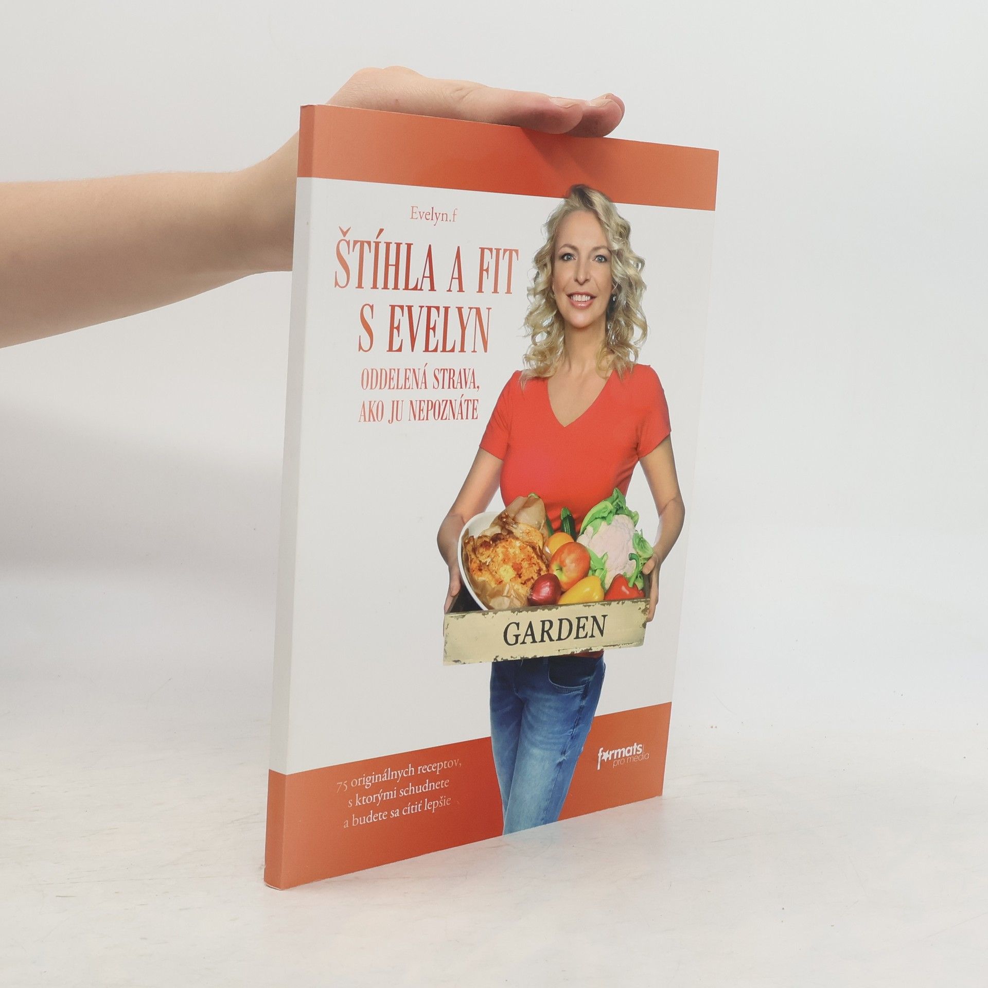 Evelyn.f Štíhla a fit s Evelyn