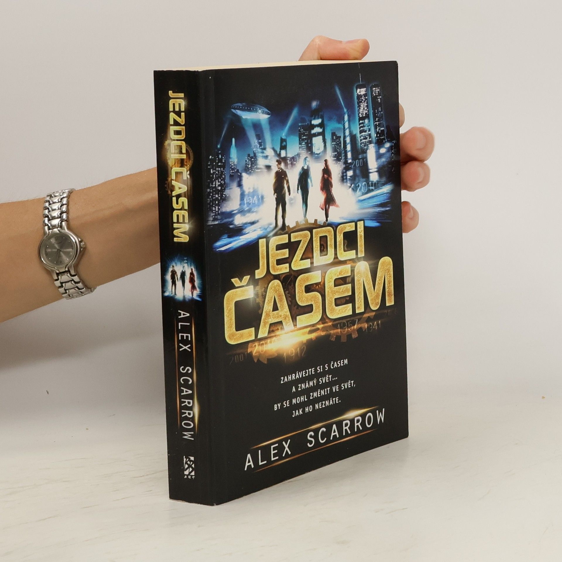 Alex Scarrow Jezdci časem