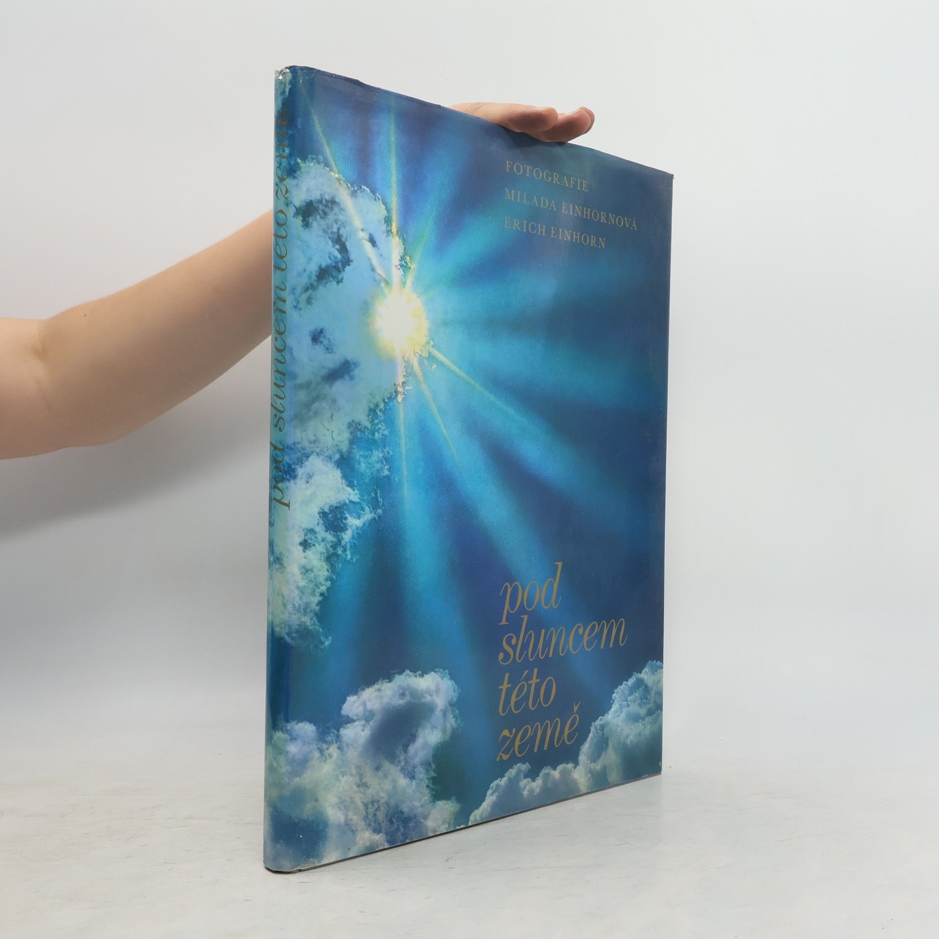 Collectif d'auteurs Pod sluncem této země