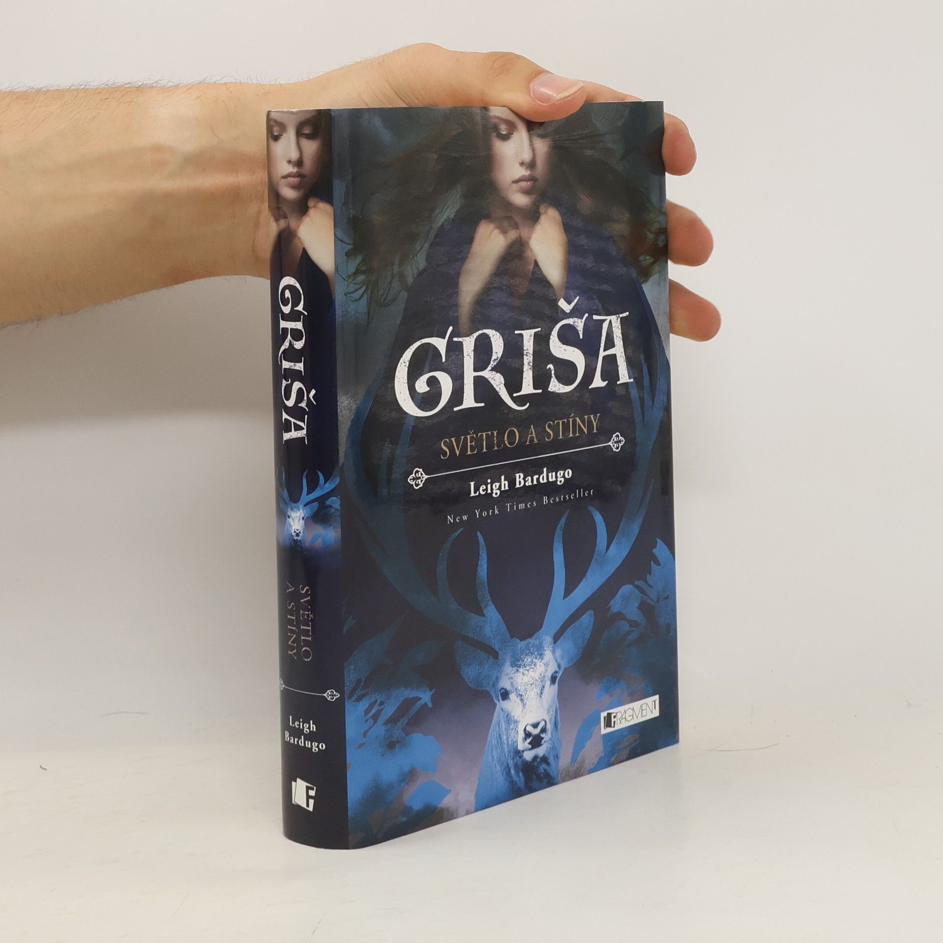 Leigh Bardugo Griša. Světlo a stíny