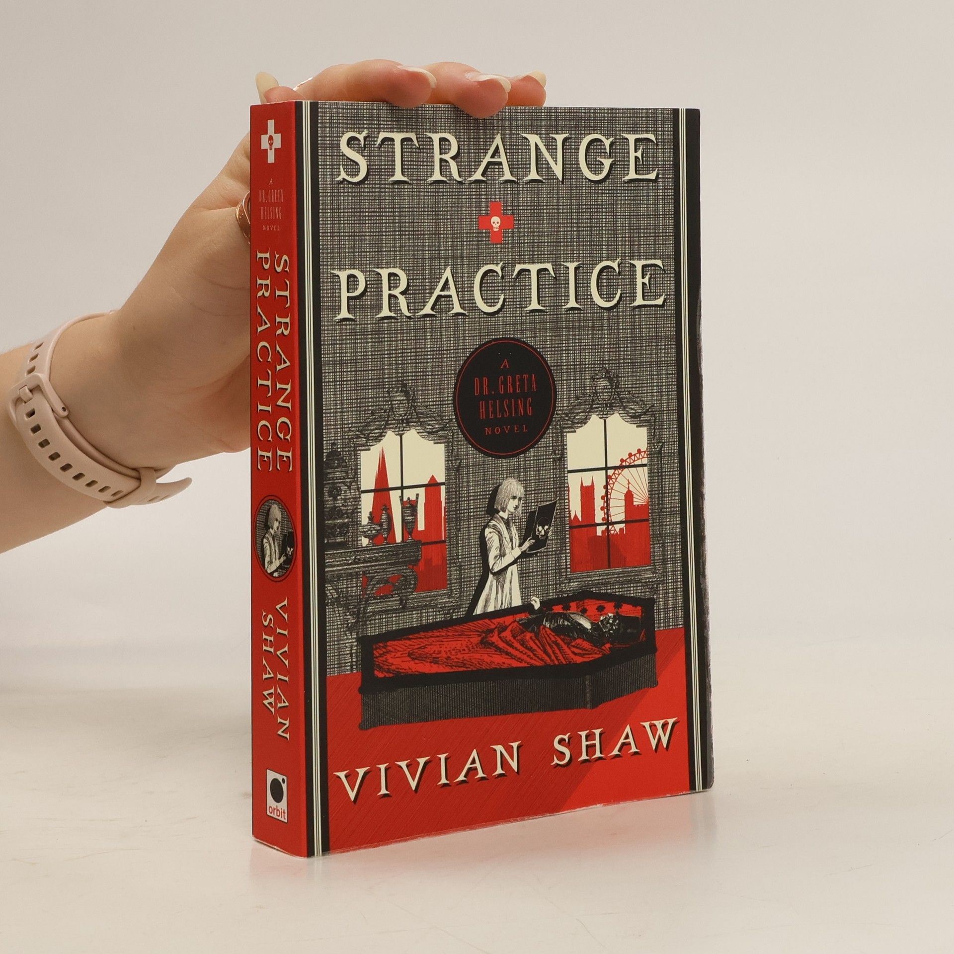 Vivian Shaw Strange Practice