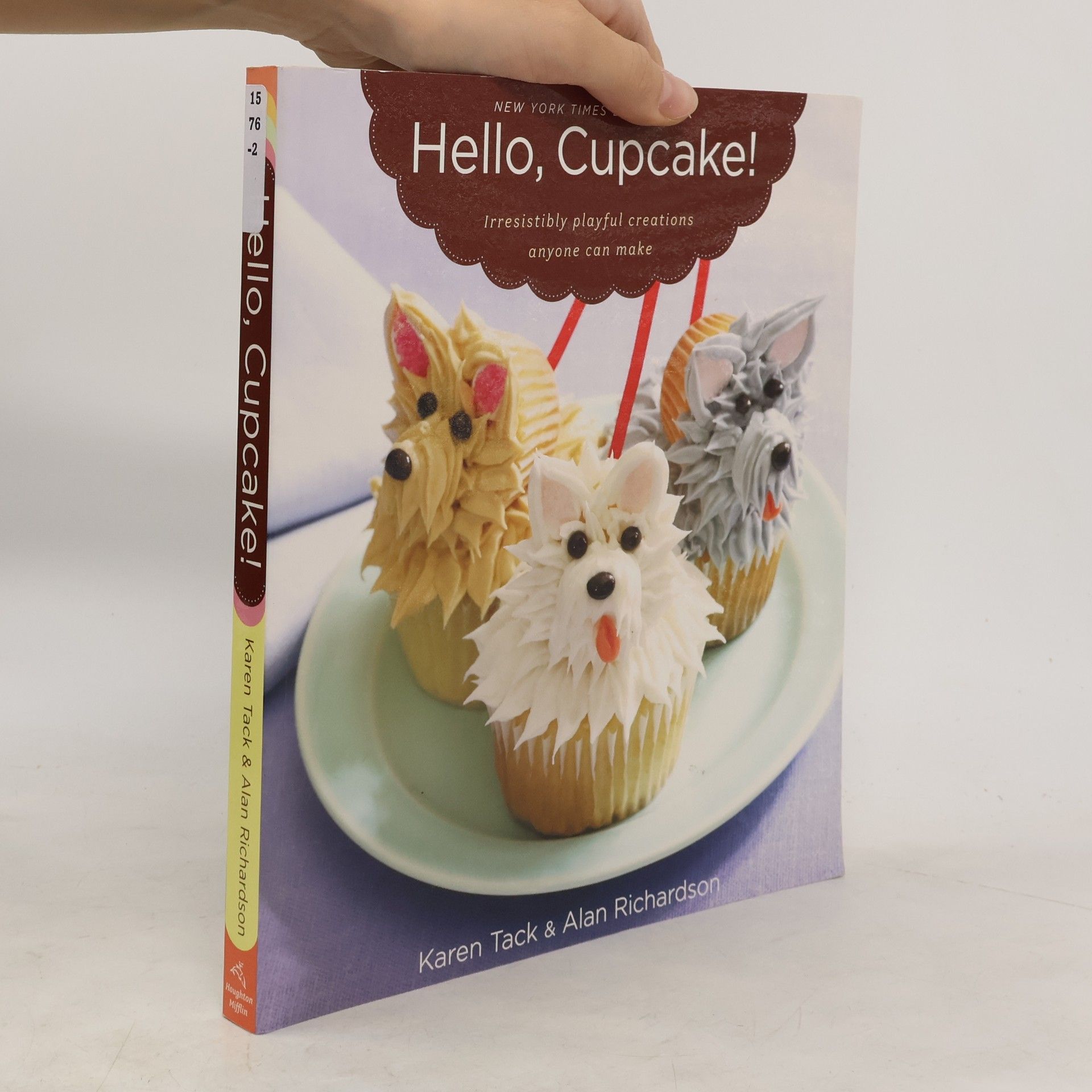 Richardson Alan Hello, Cupcake!