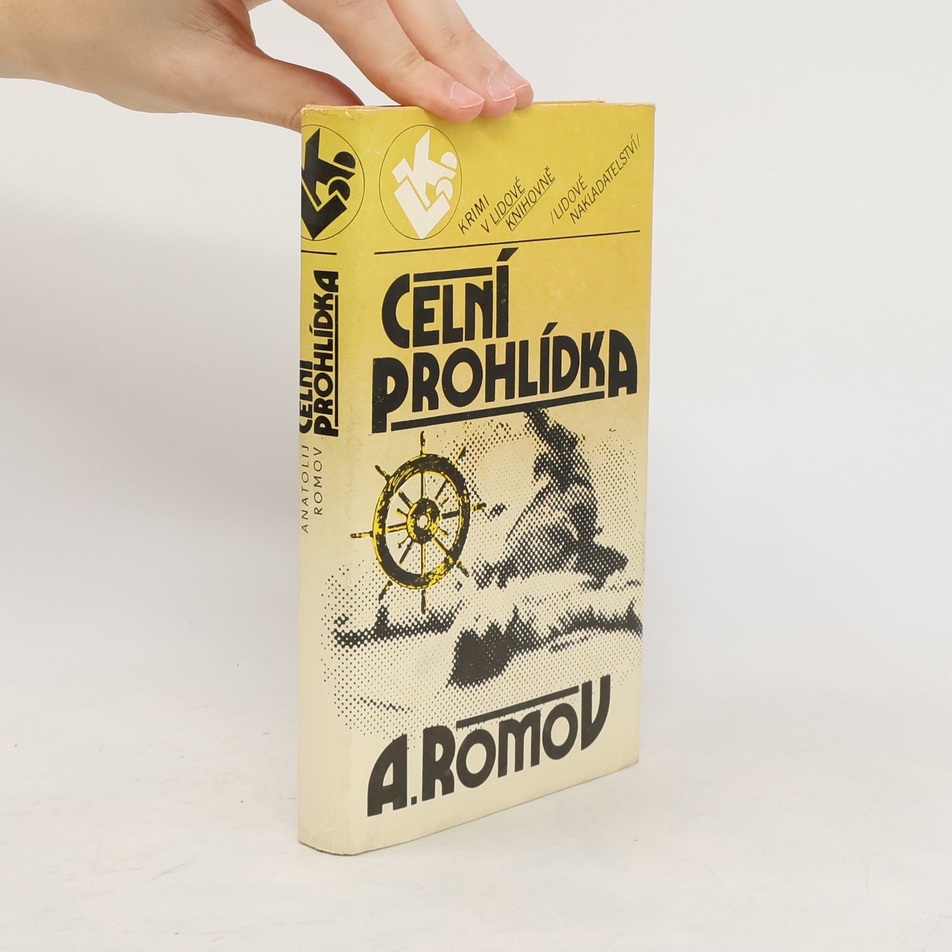 Anatolij Romov Celní prohlídka