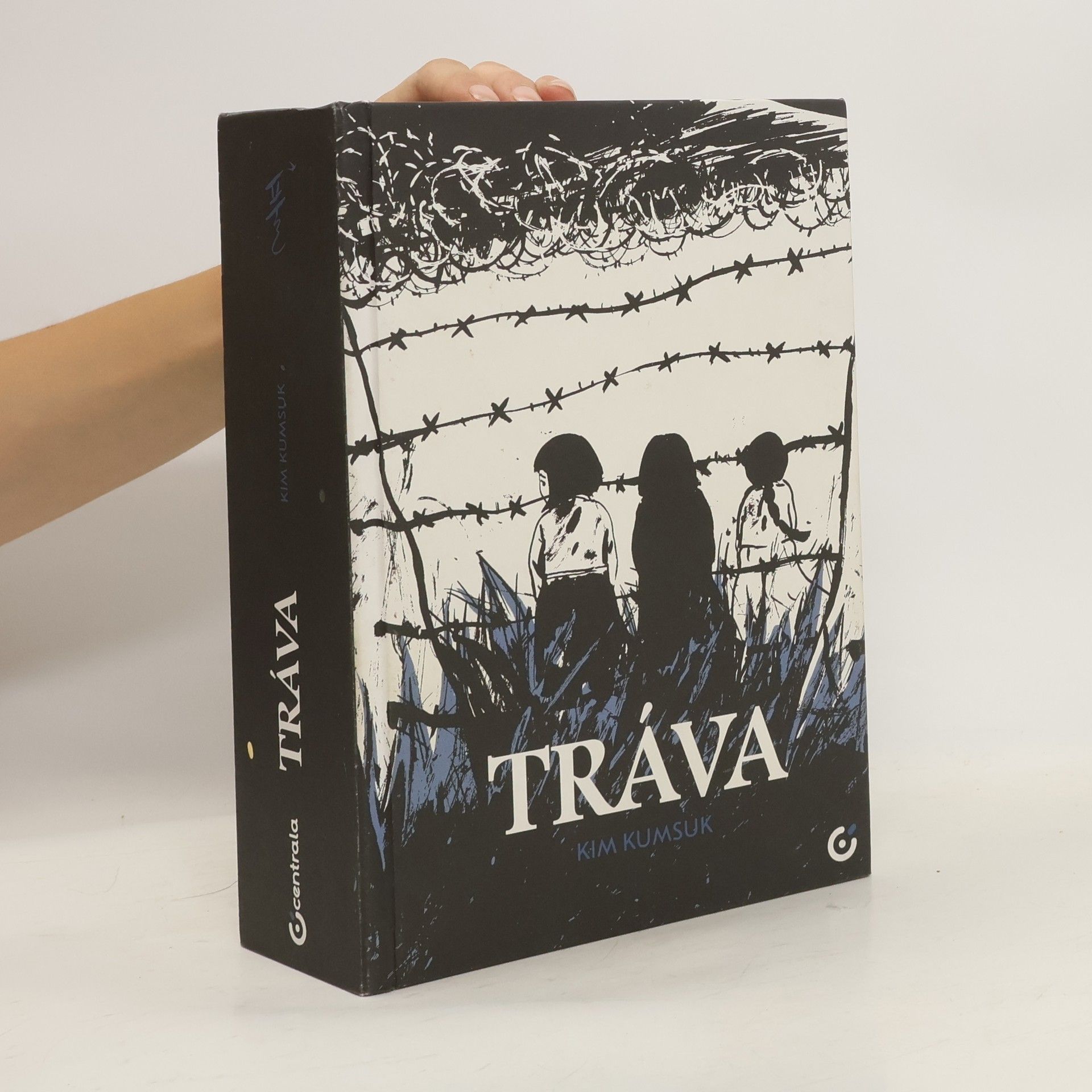 Kim Kumsuk Tráva
