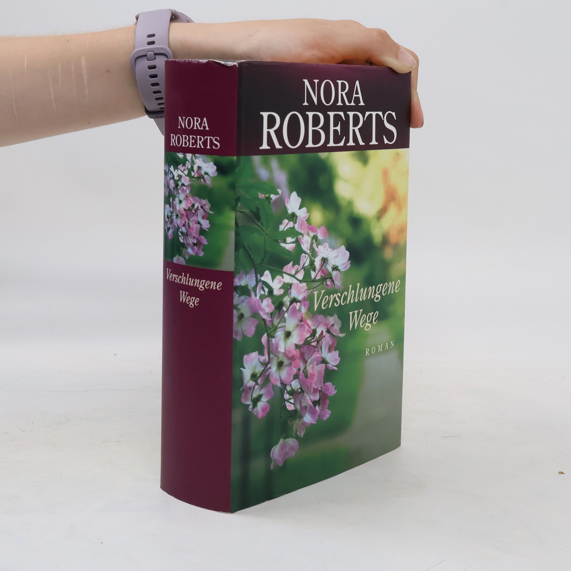 Nora Roberts Verschlungene Wege
