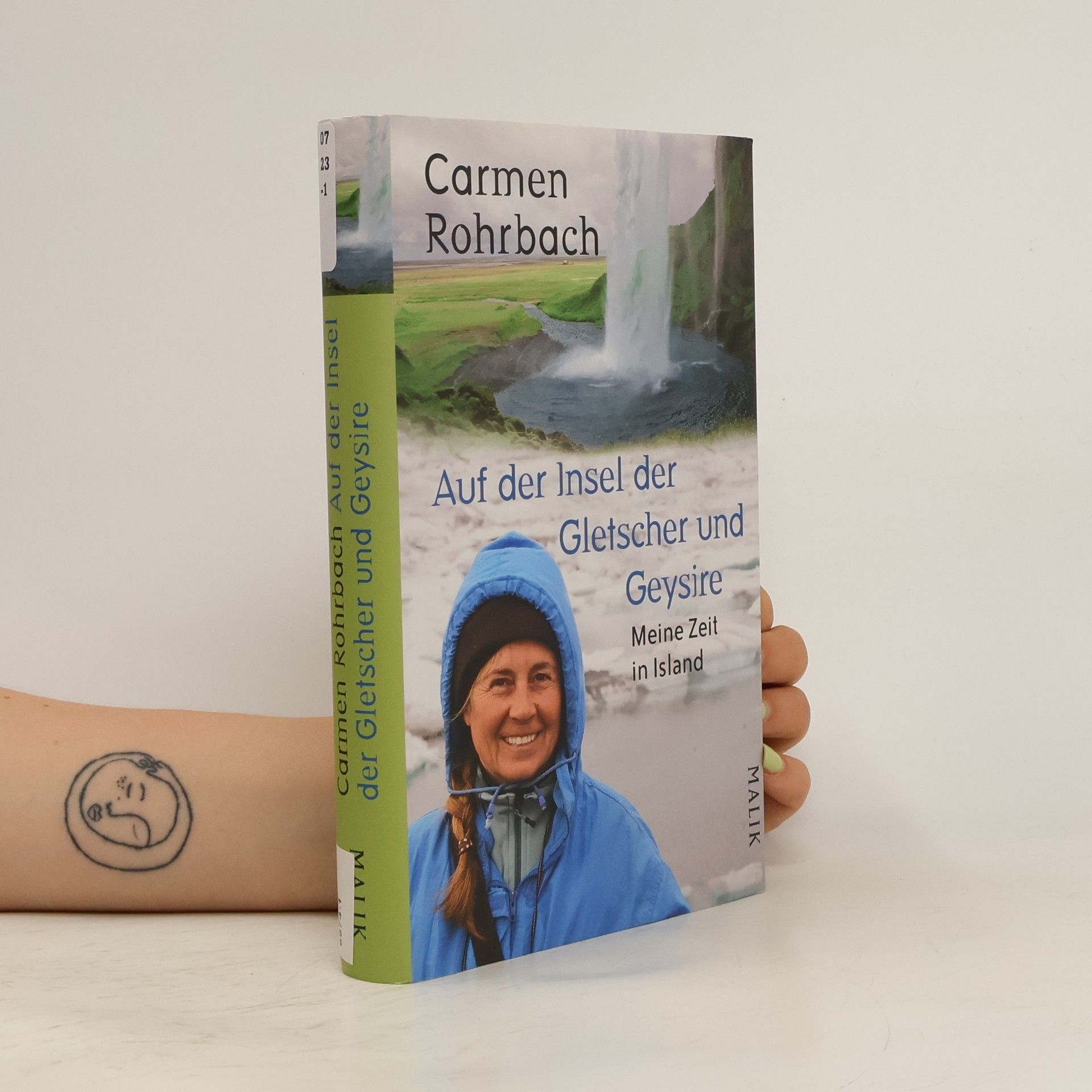 Carmen Rohrbach Auf der Insel der Gletscher und Geysire
