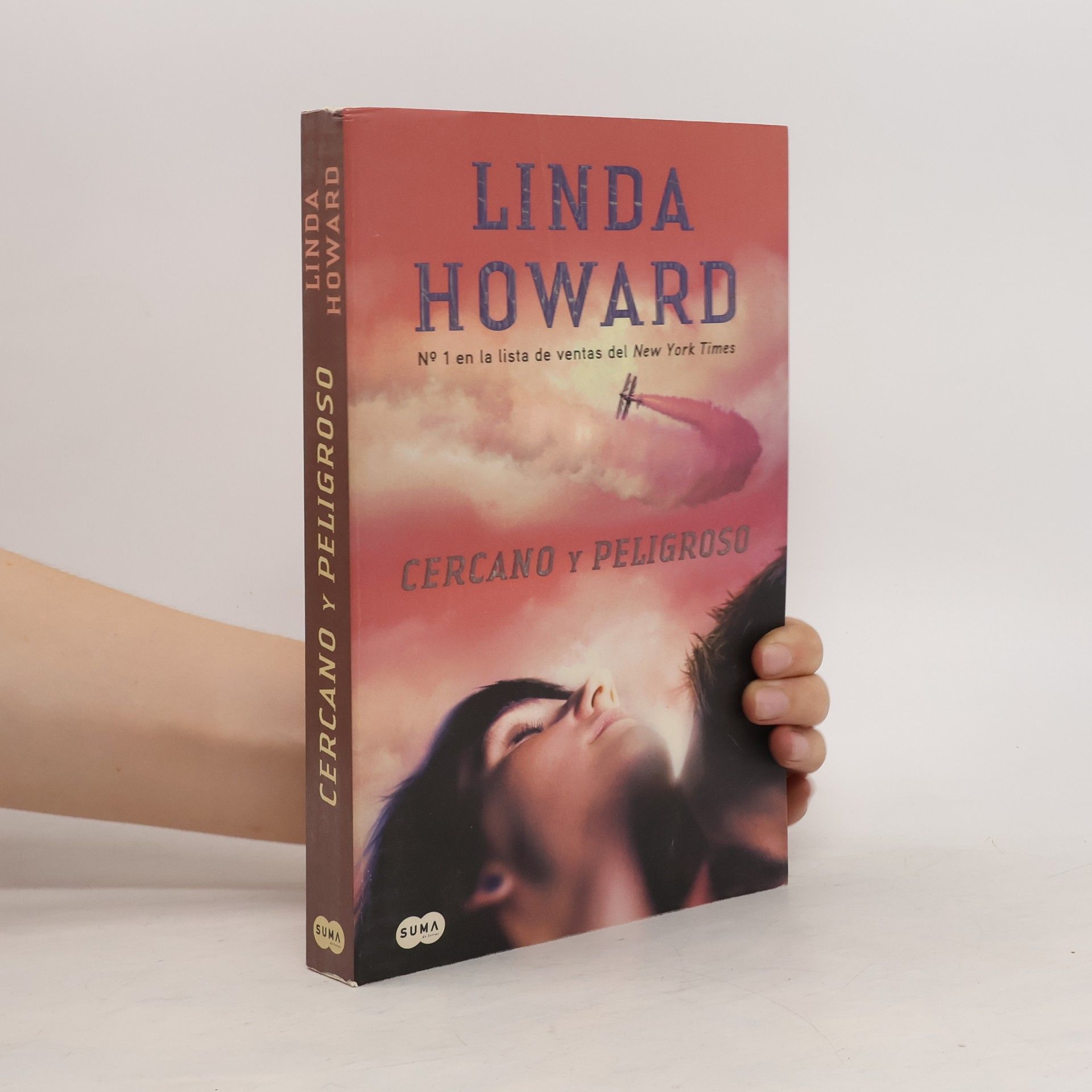 Linda Howard Cercano y Peligroso