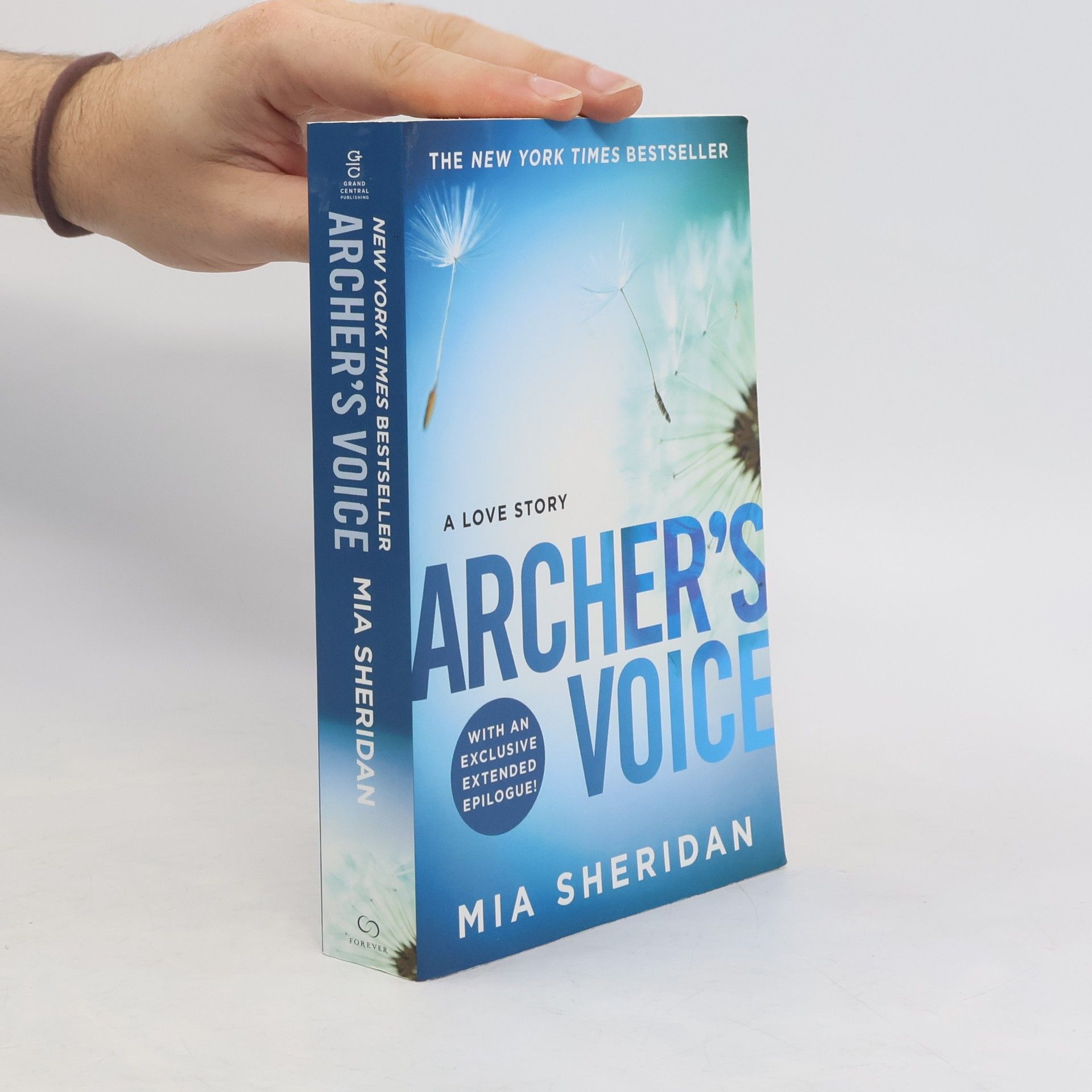 Mia Sheridan Archer's Voice