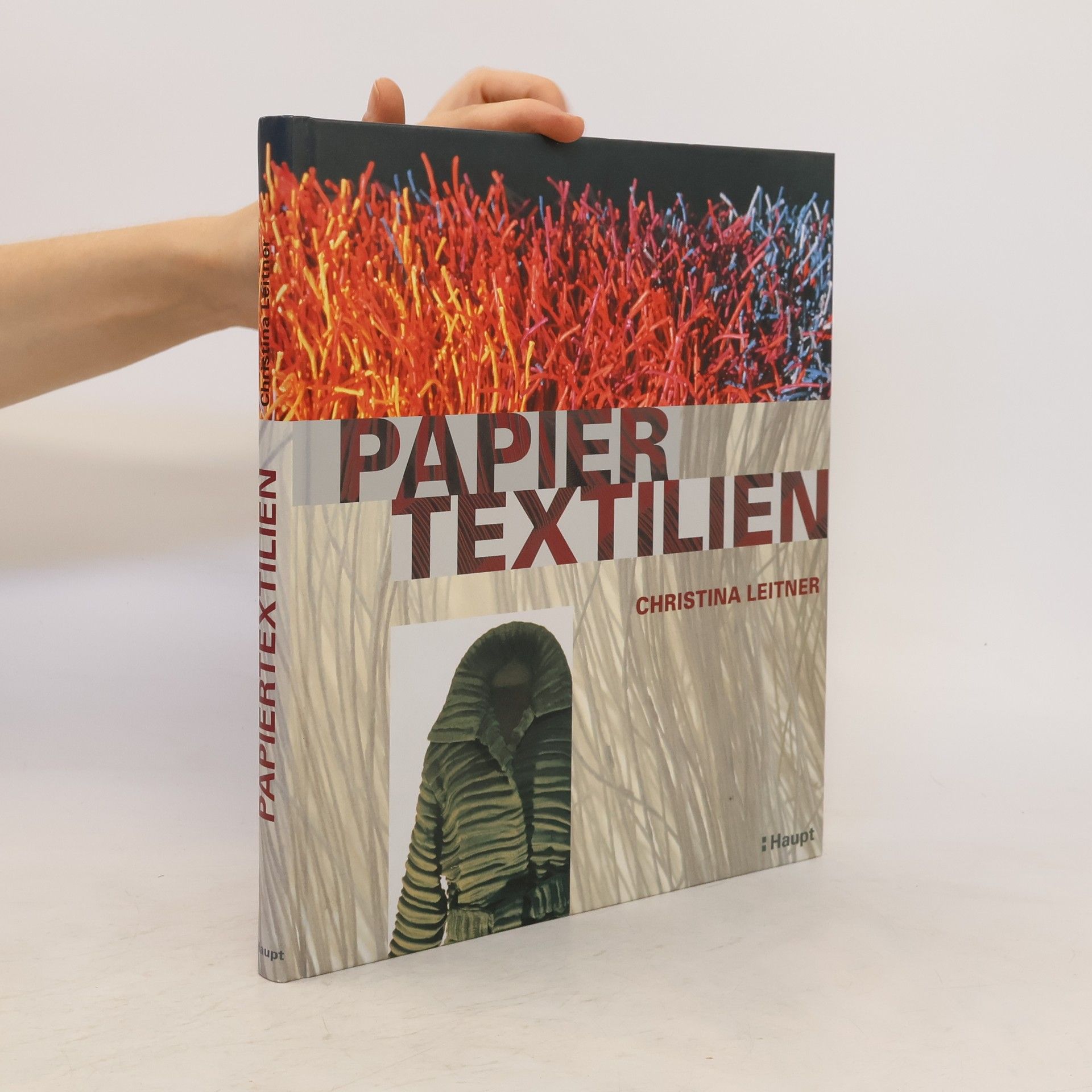 Christina Leitner Papiertextilien