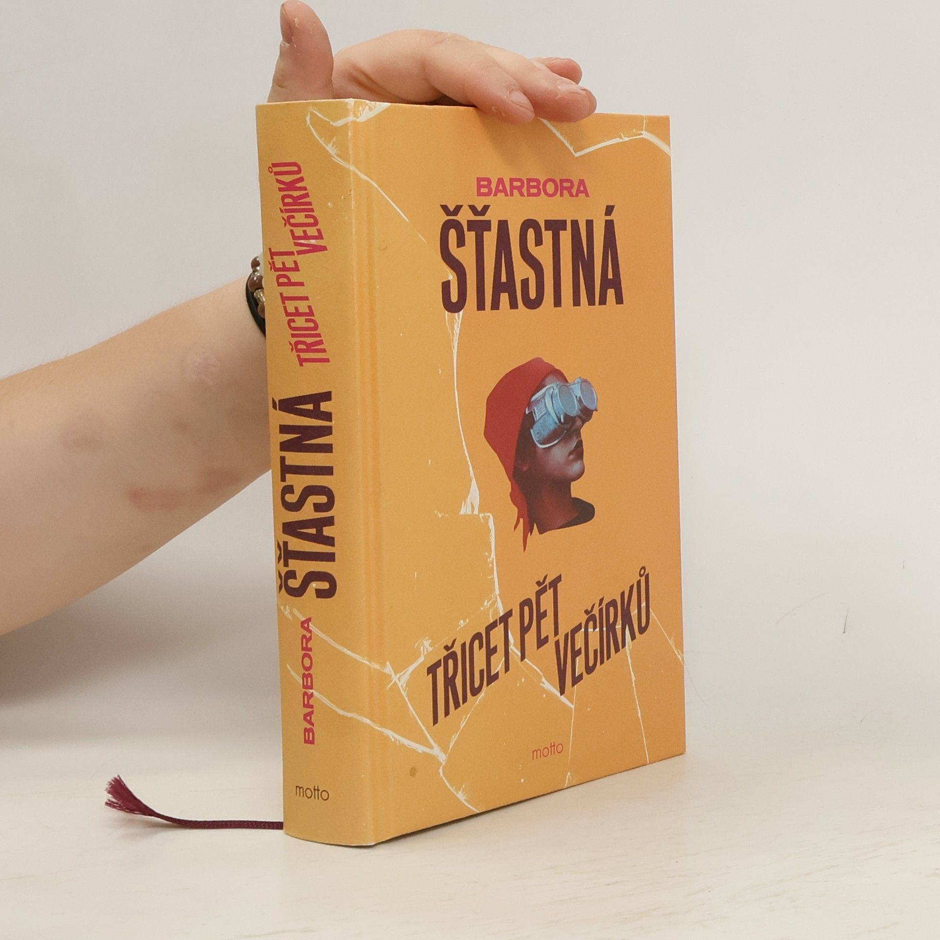 Barbora Šťastná Třicet pět večírků