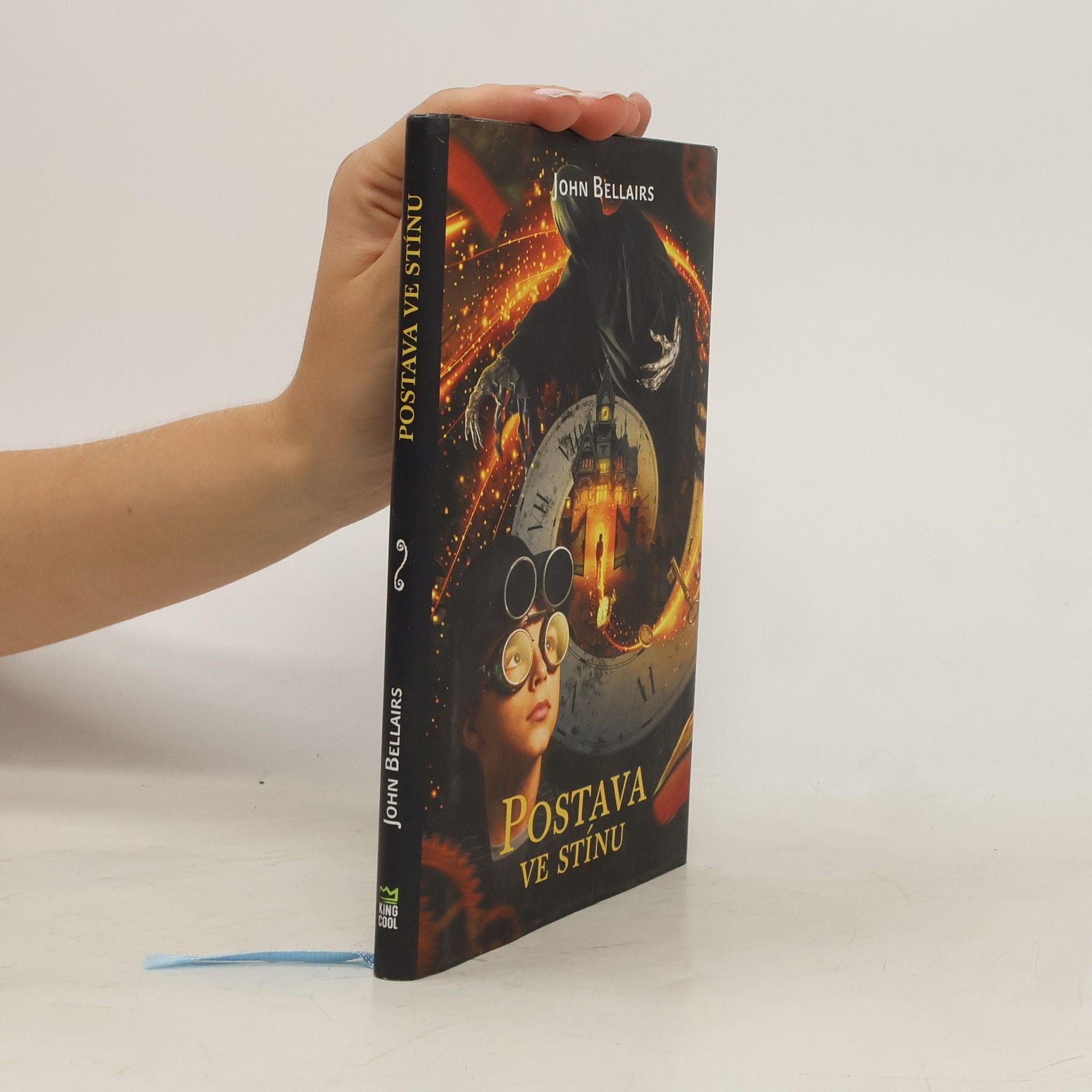 John Bellairs Postava ve stínu