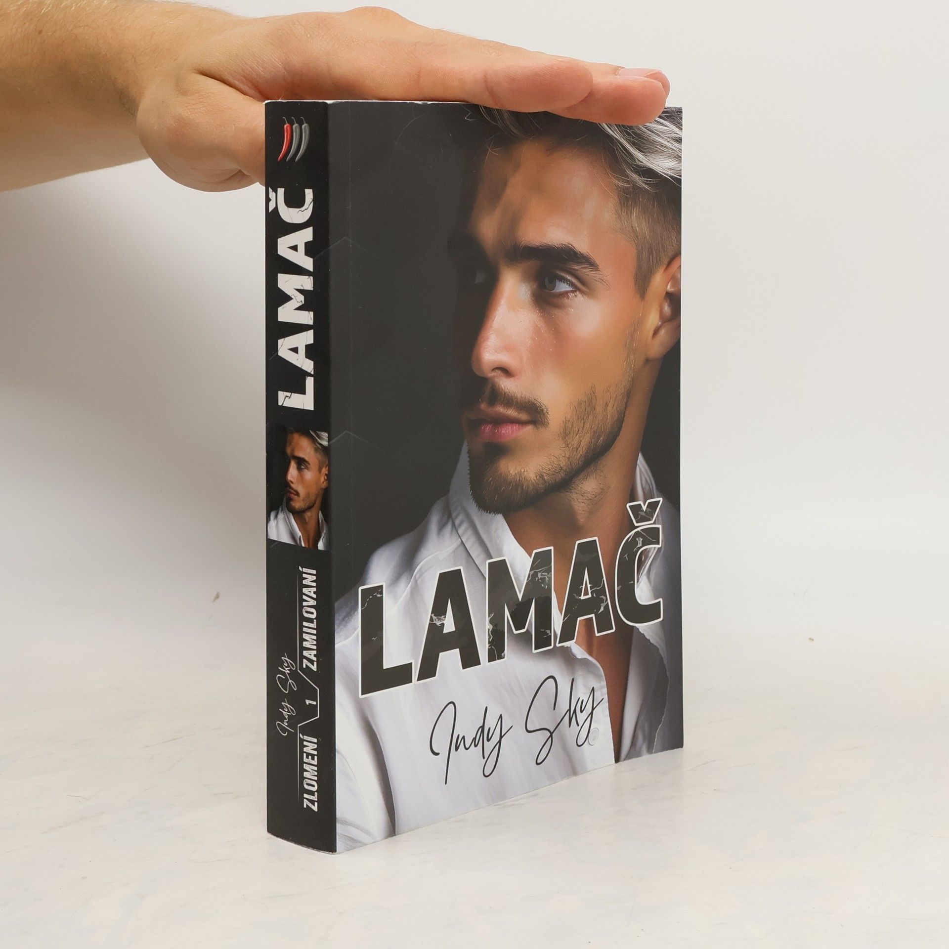 Zlomení zamilovaní 1. Lamač