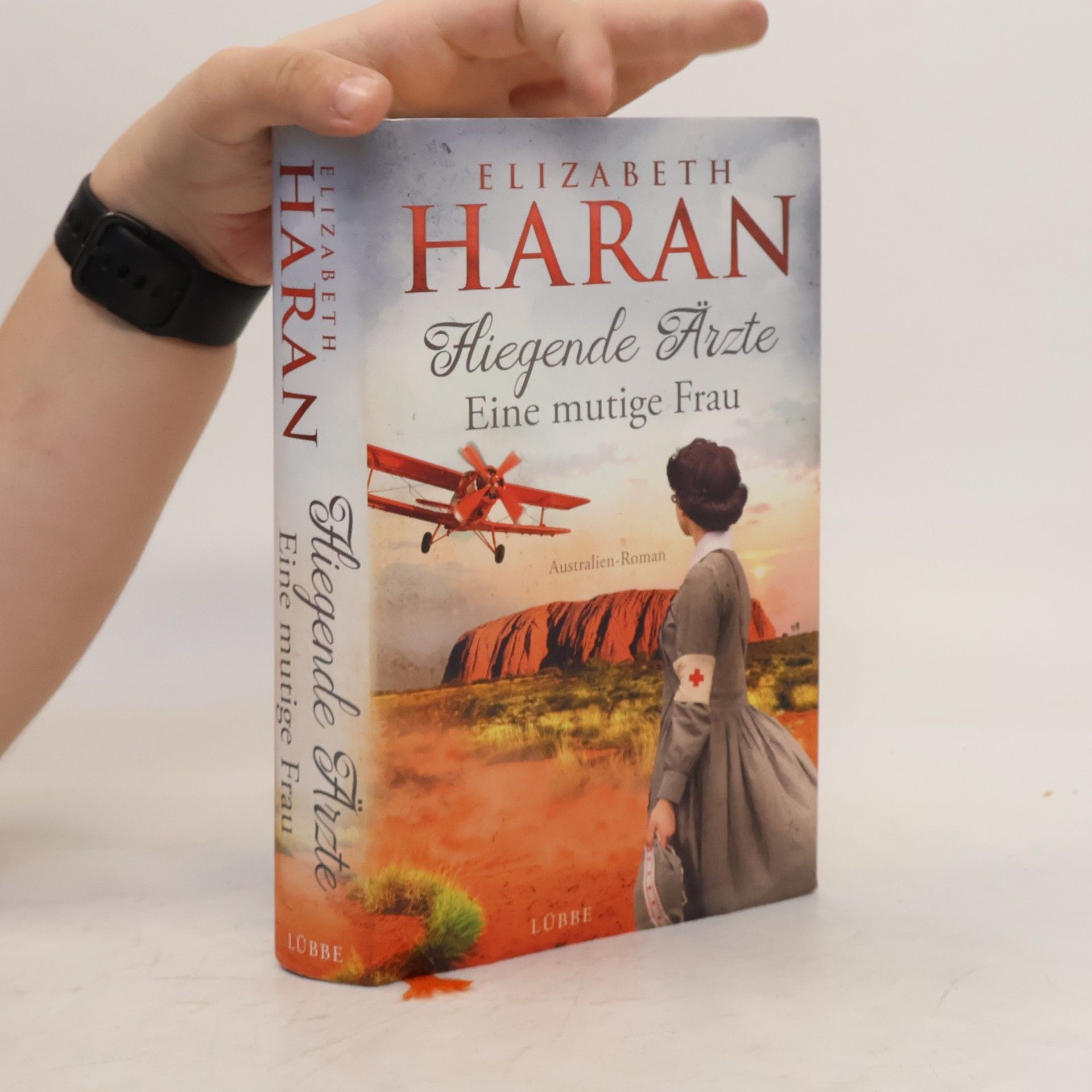 Elizabeth Haran Fliegende Ärzte - eine mutige Frau
