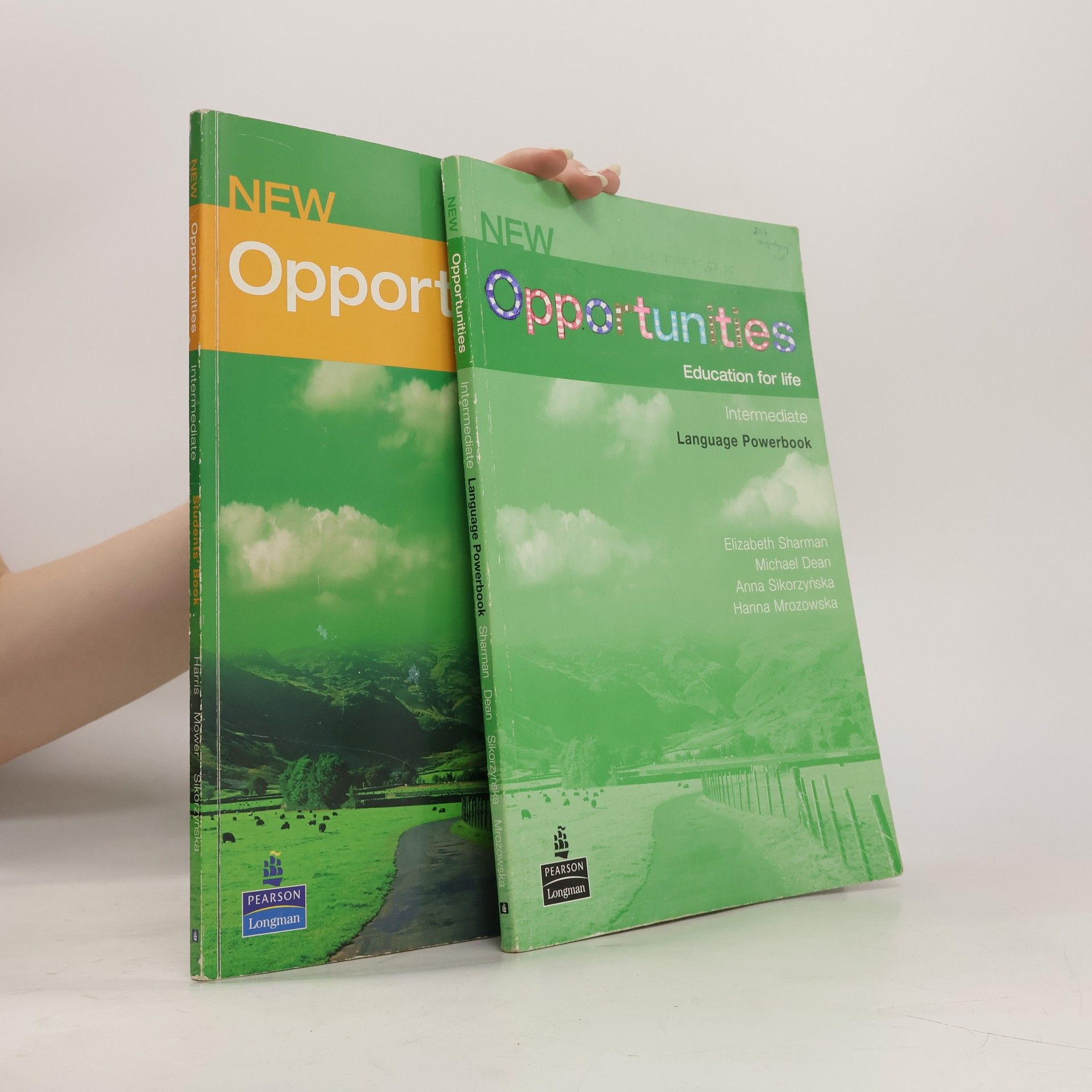 kolektiv New Opportunities. Intermediate. Students Book + Language Powerbook