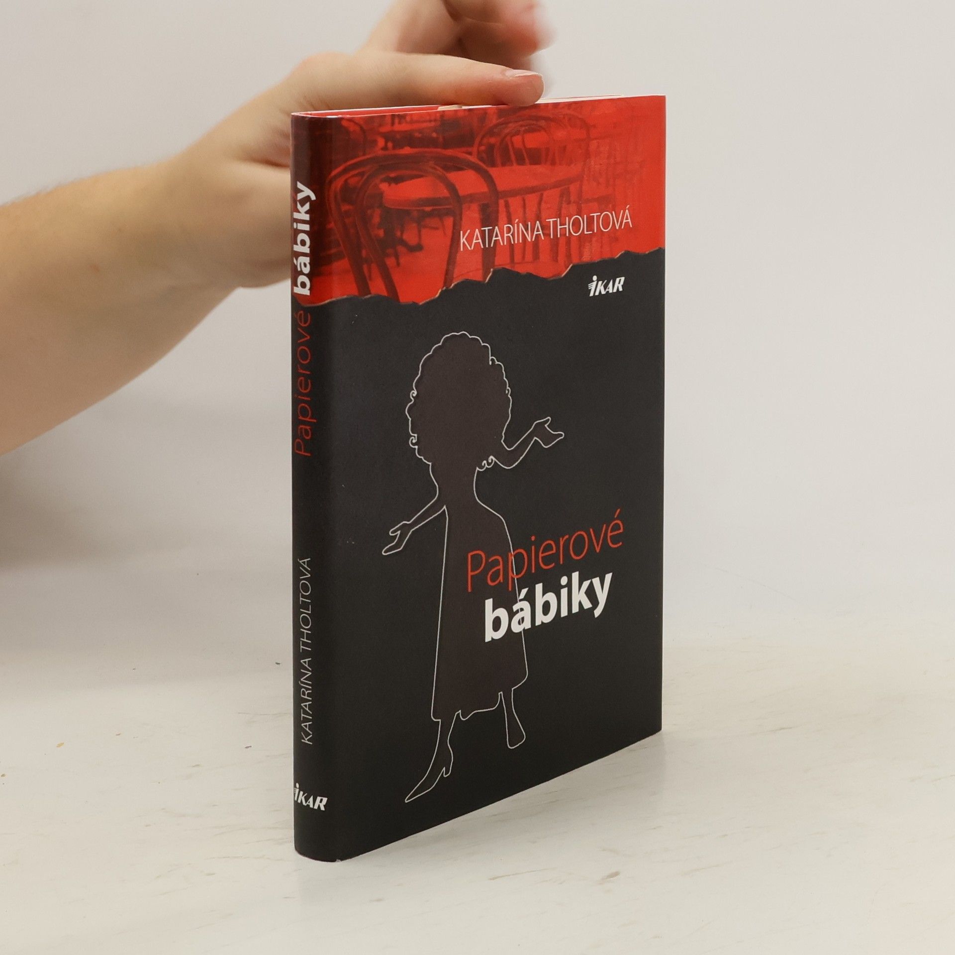 Katarína Tholtová Papierové bábiky