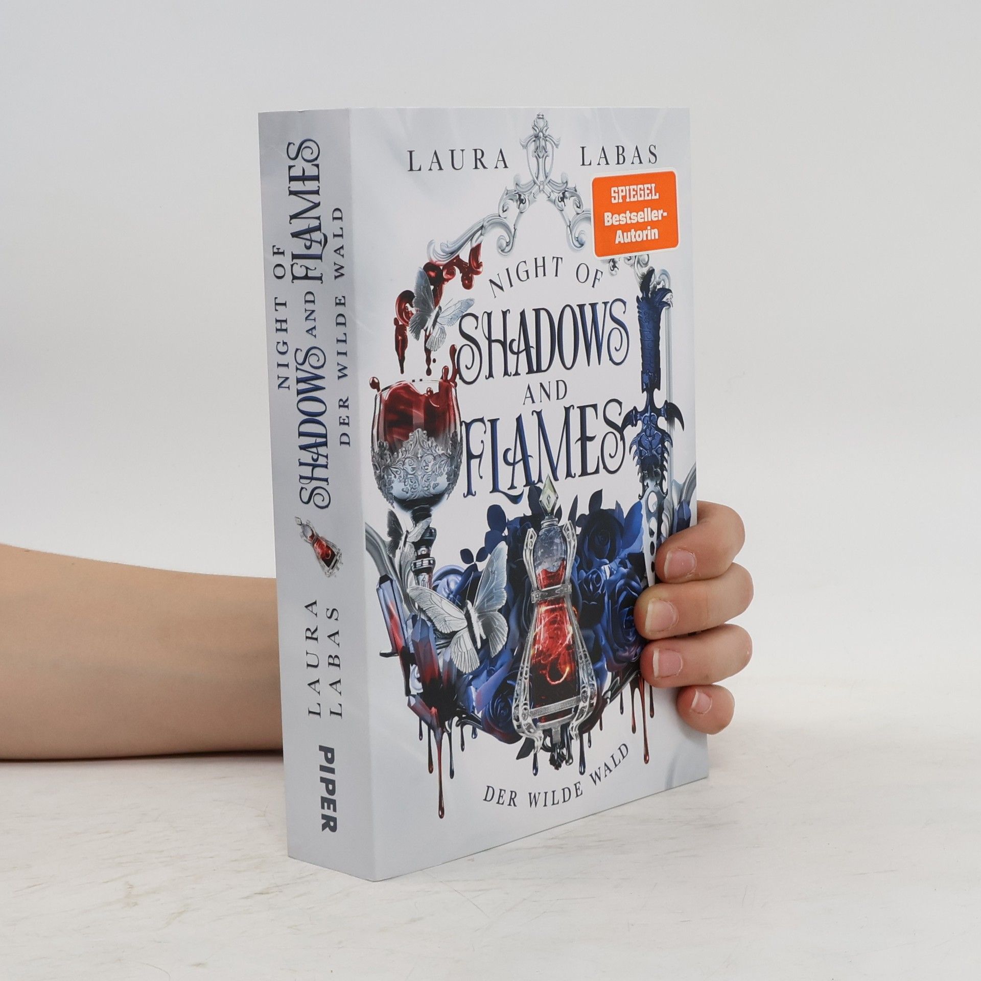 Laura Labas Night of Shadows and Flames. Der wilde Wald