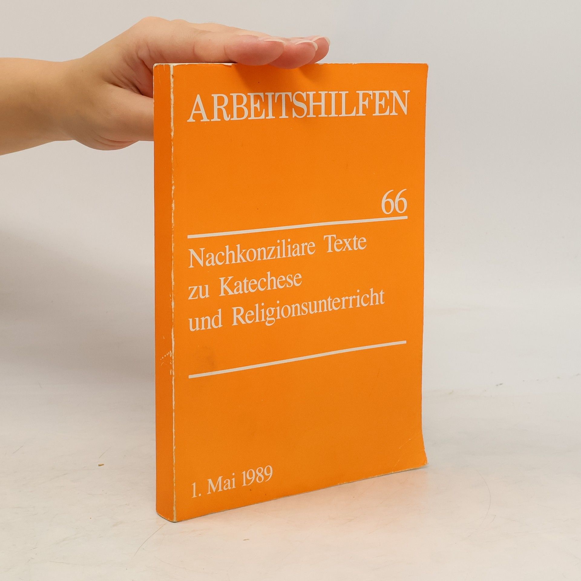Various authors Arbeitshilfen 66