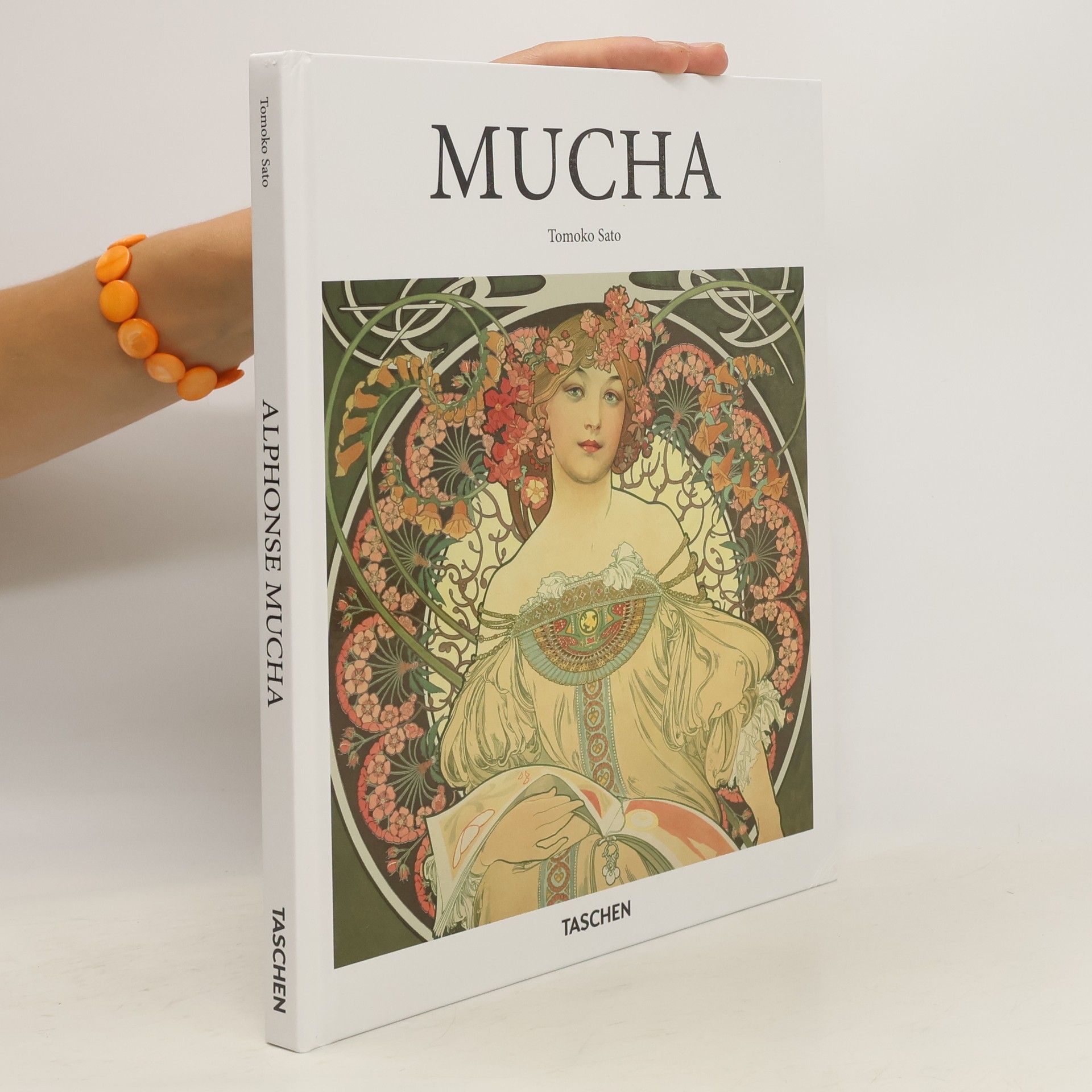 Tomoko Satō Alphonse Mucha 1860-1939 : the artist as visionary
