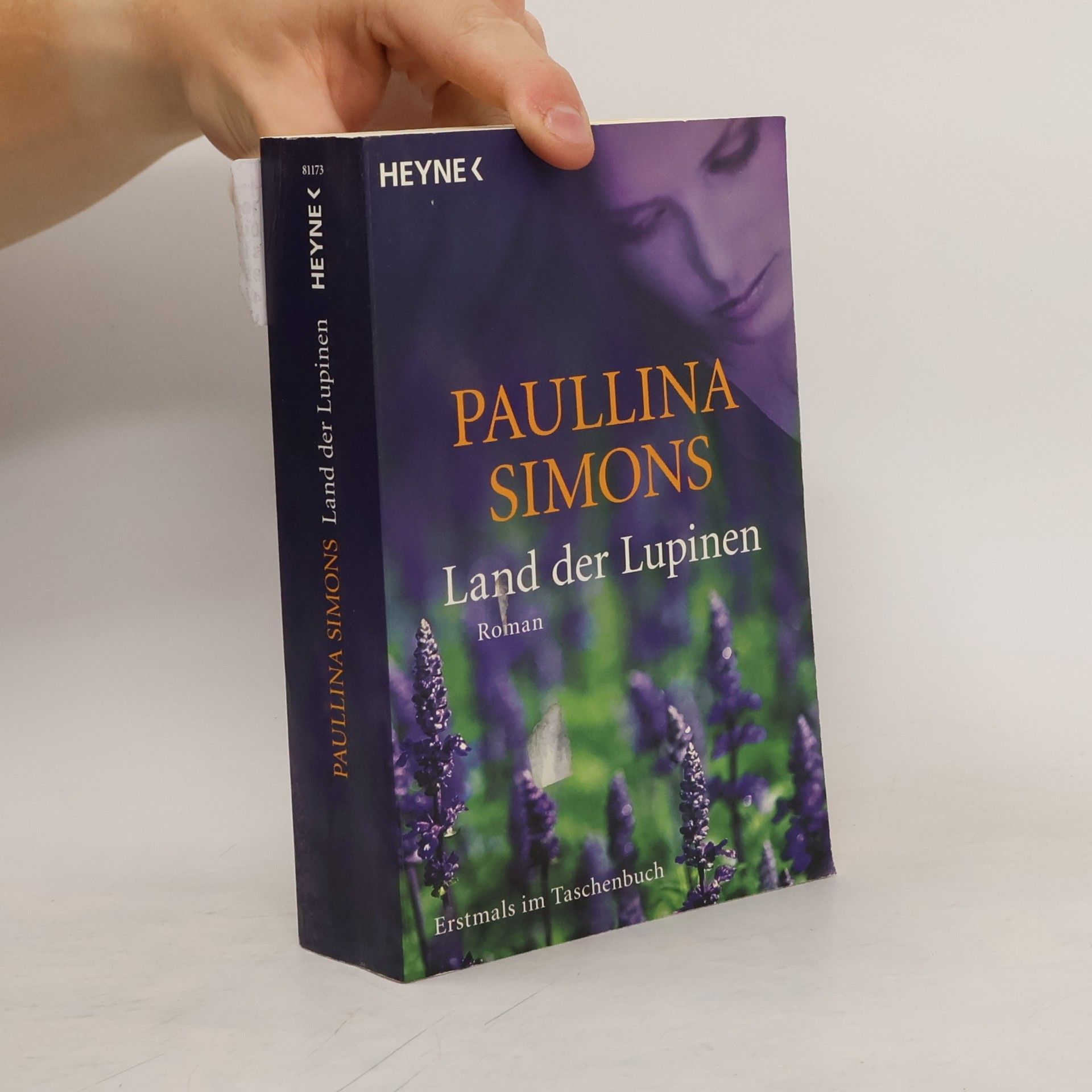 Paullina Simons Land der Lupinen