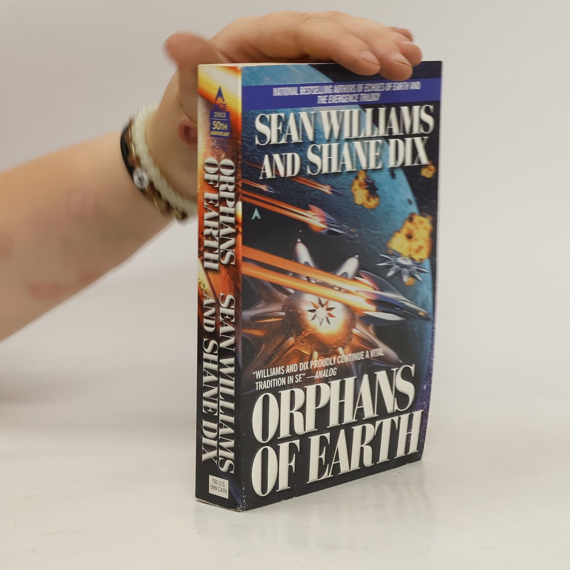 Sean Williams Orphans of Earth