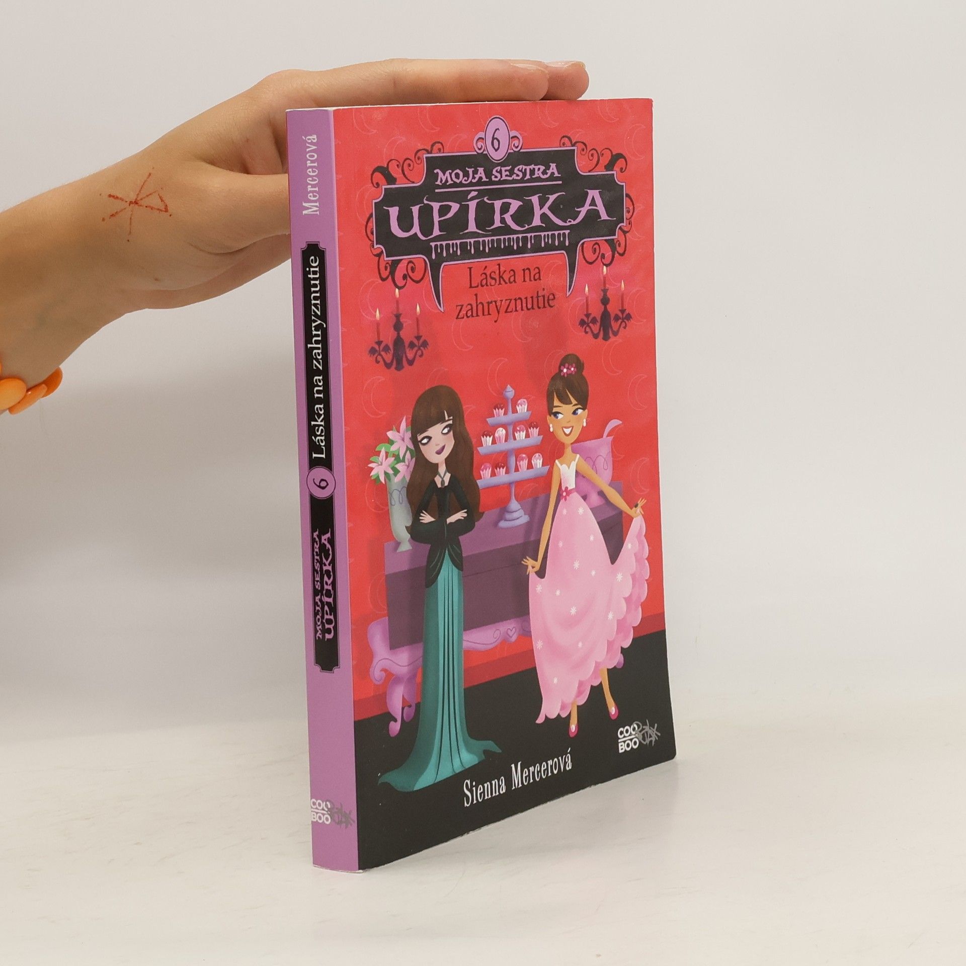 Sienna Mercer Moja sestra upírka 6: Láska na zahryznutie