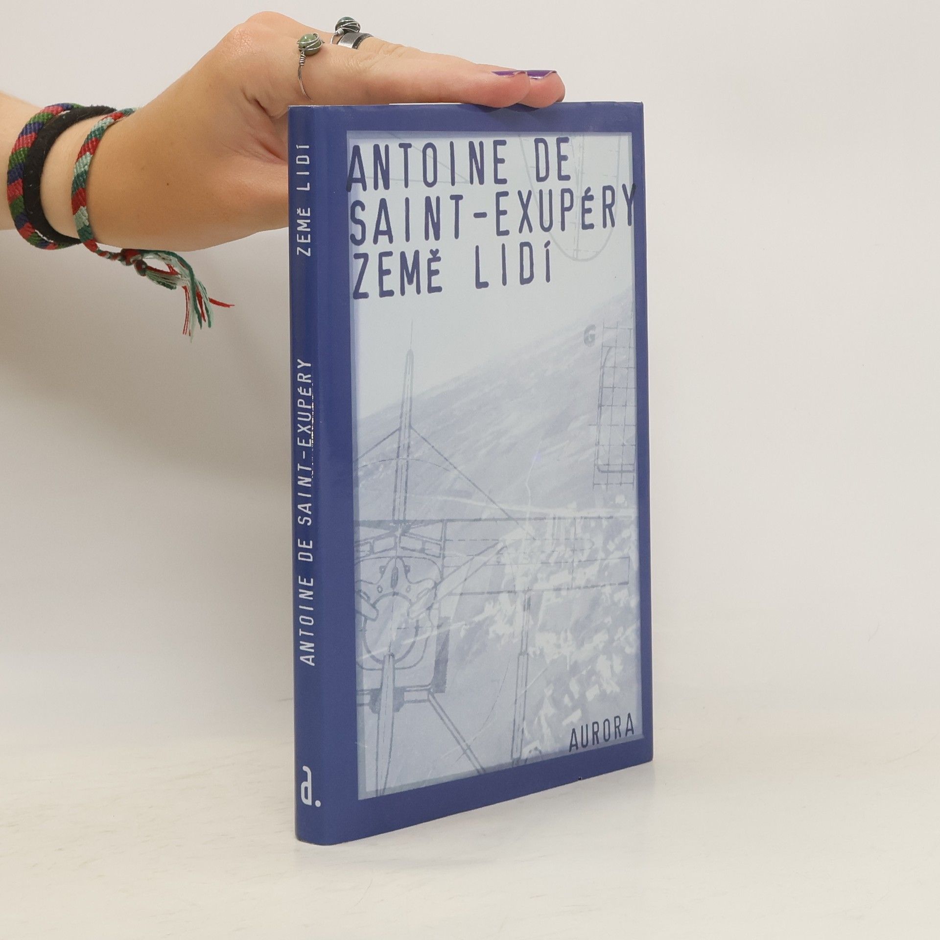Antoine de Saint-Exupéry Země lidí