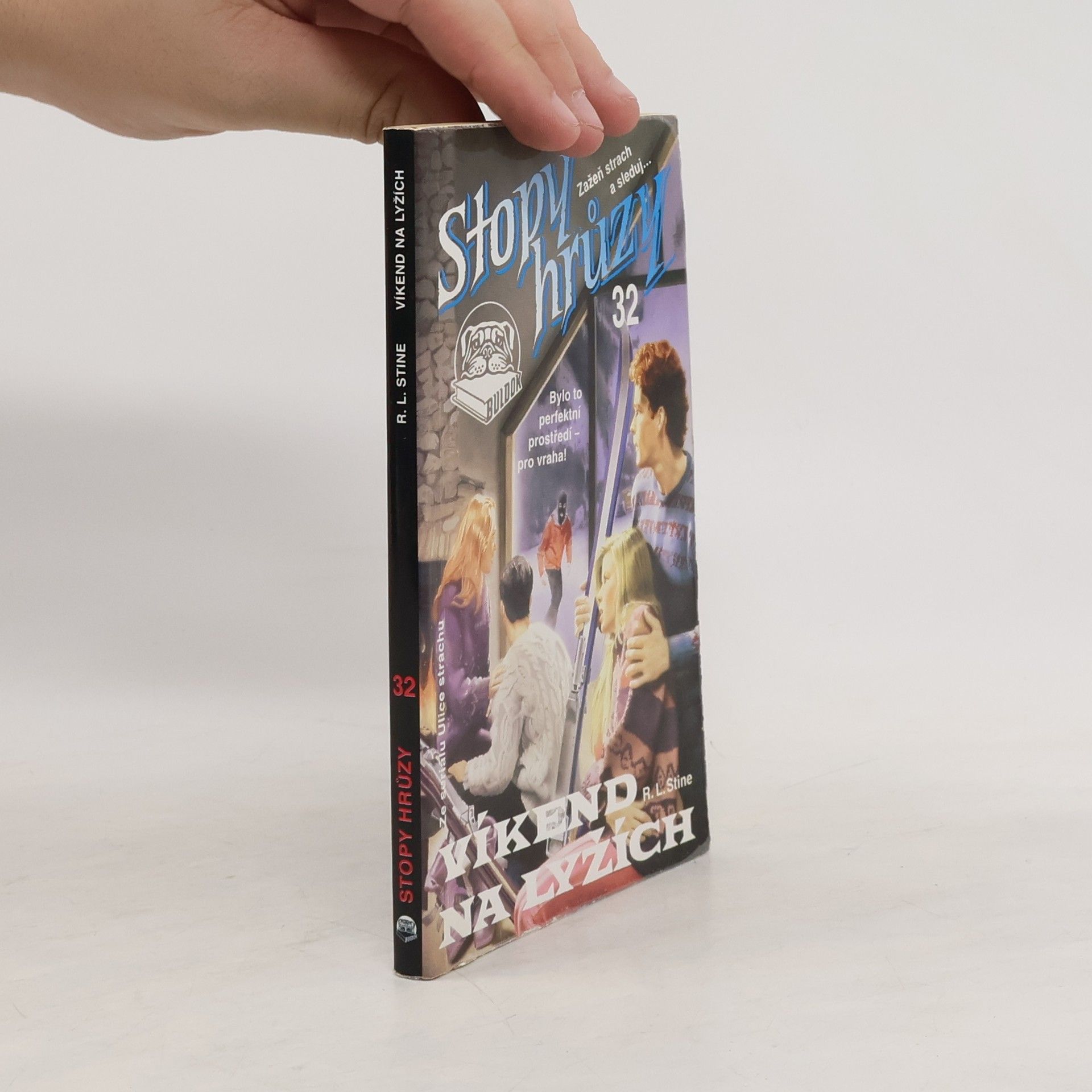 R. L. Stine Víkend na lyžích. Stopy hrůzy 32