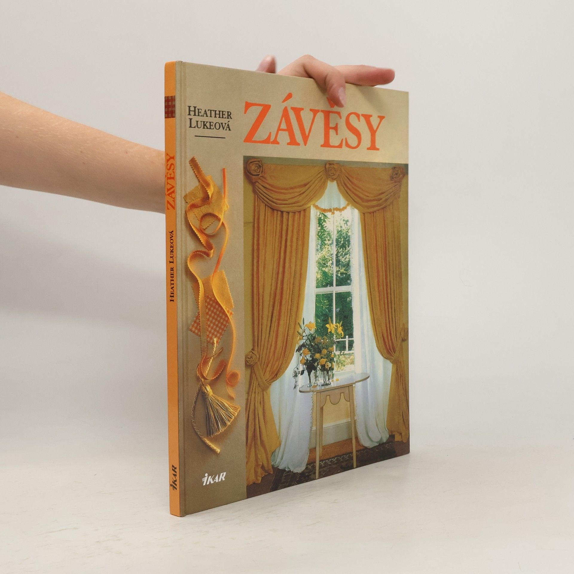 Heather Luke Závěsy