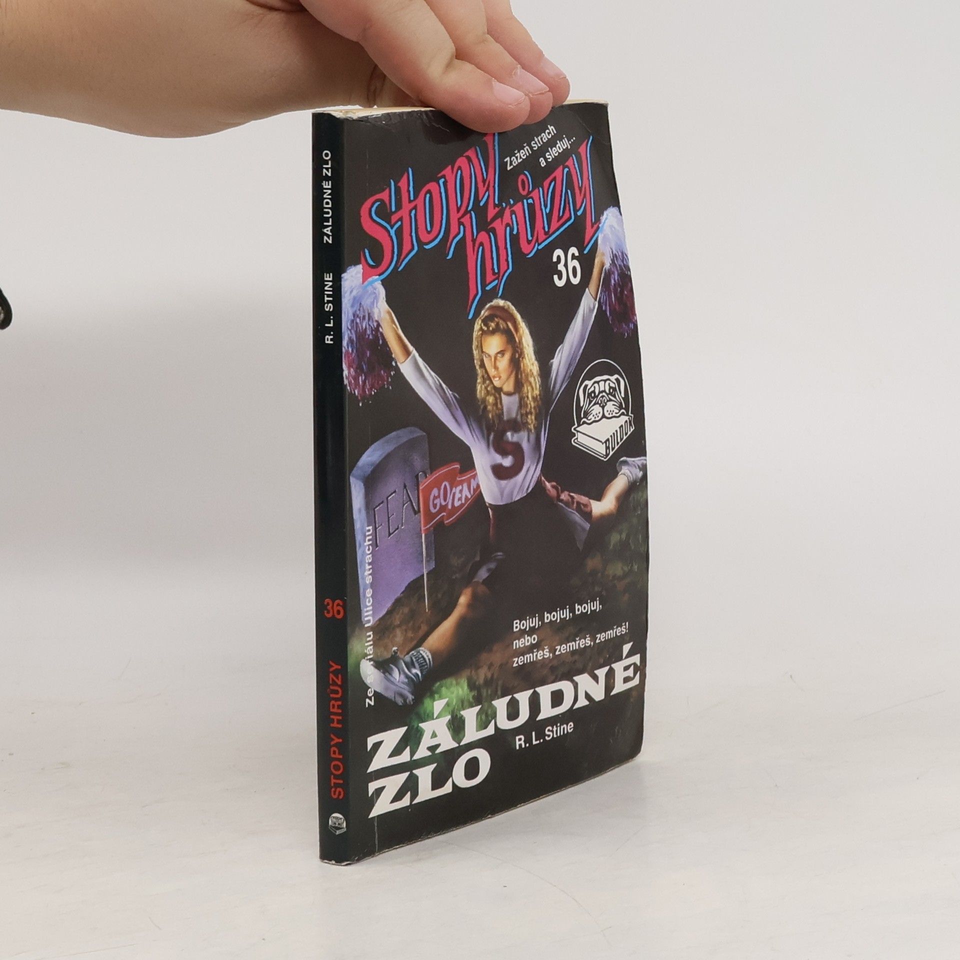 R. L. Stine Záludné zlo. Stopy hrůzy 36