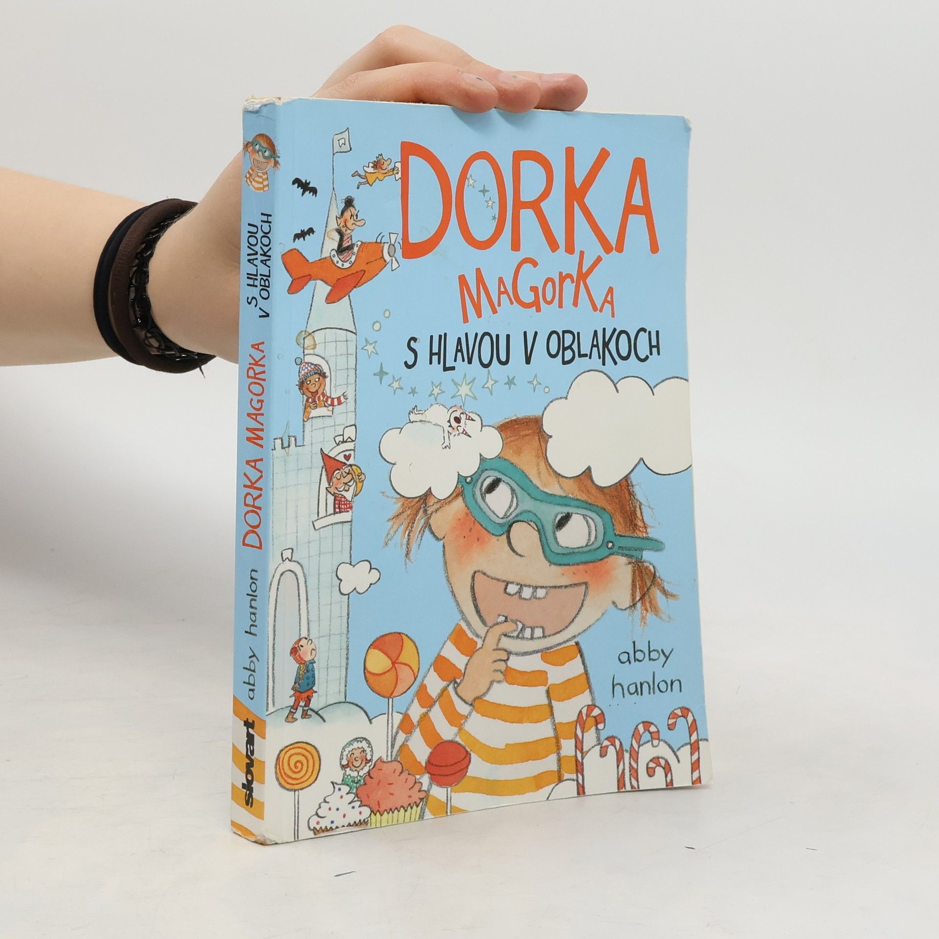 Abby Hanlon Dorka Magorka s hlavou v oblakoch