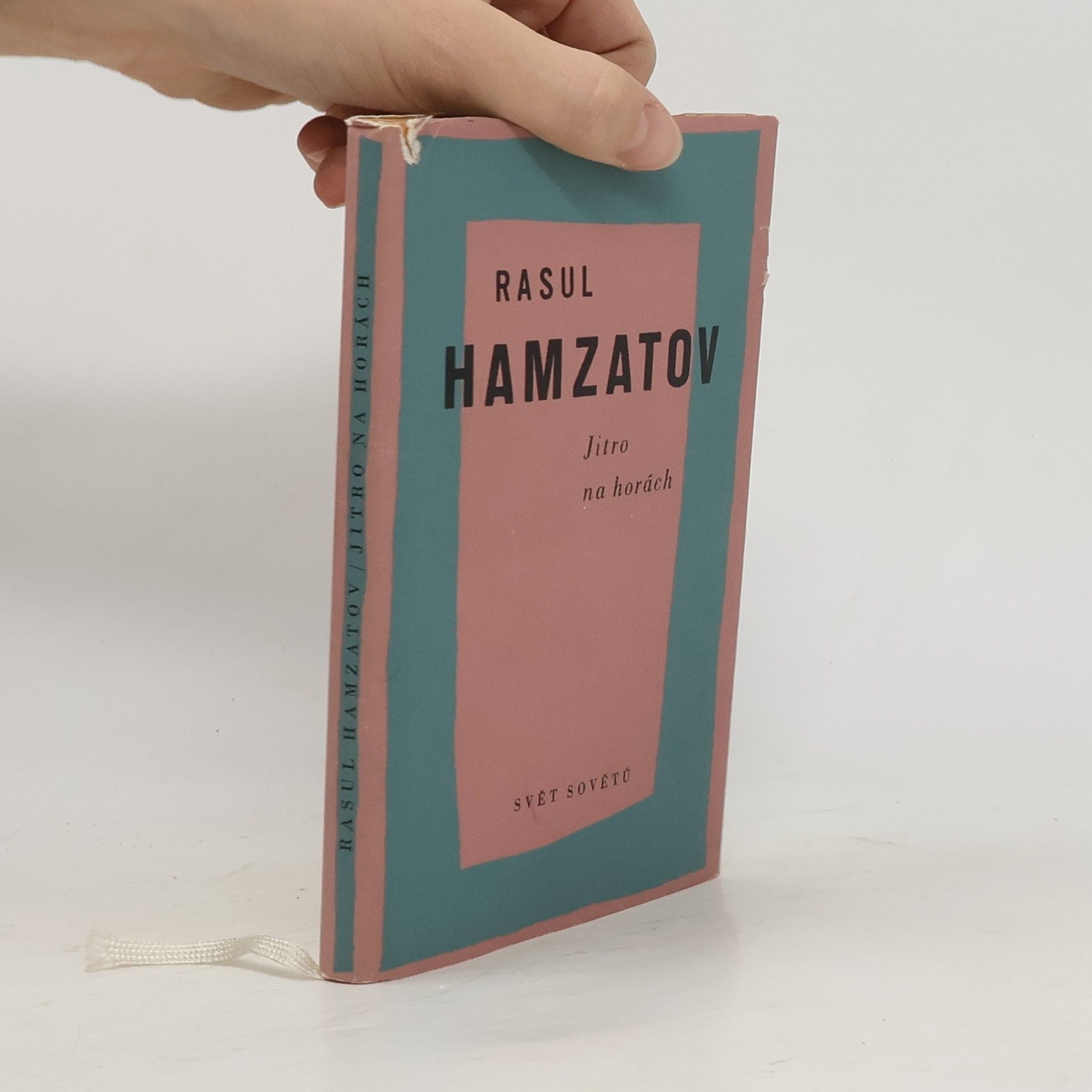 Rasul Hamzatov Jitro na horách