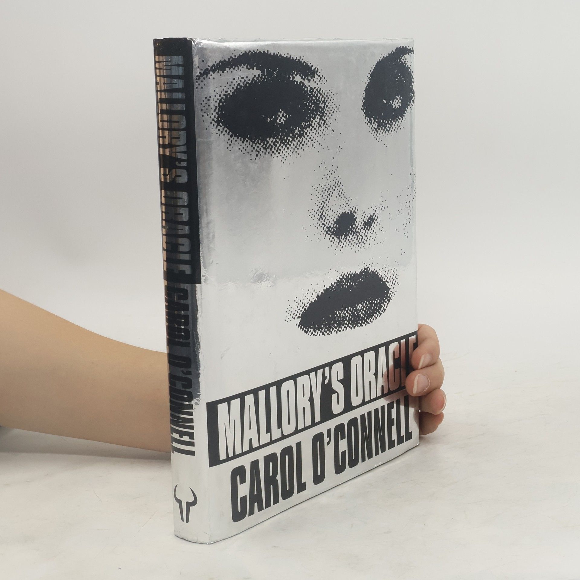 Carol O. Connell Mallory's Oracle