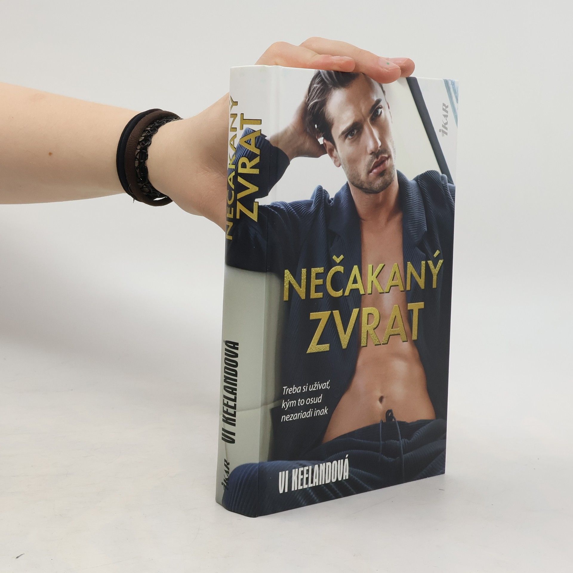 Vi Keeland Nečakaný zvrat