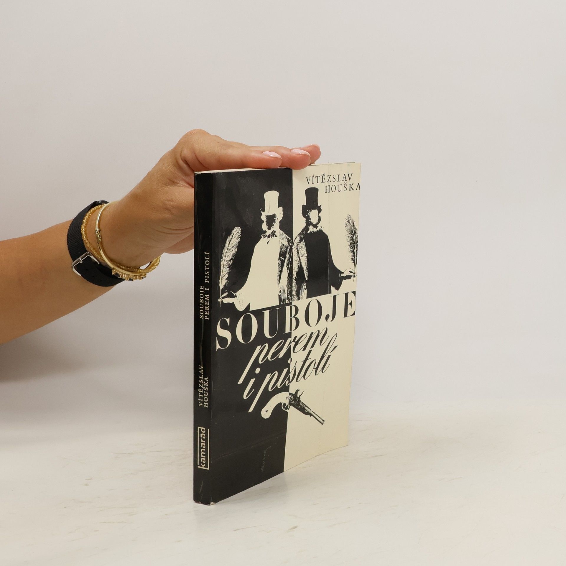 Vítězslav Houška Souboje perem i pistolí