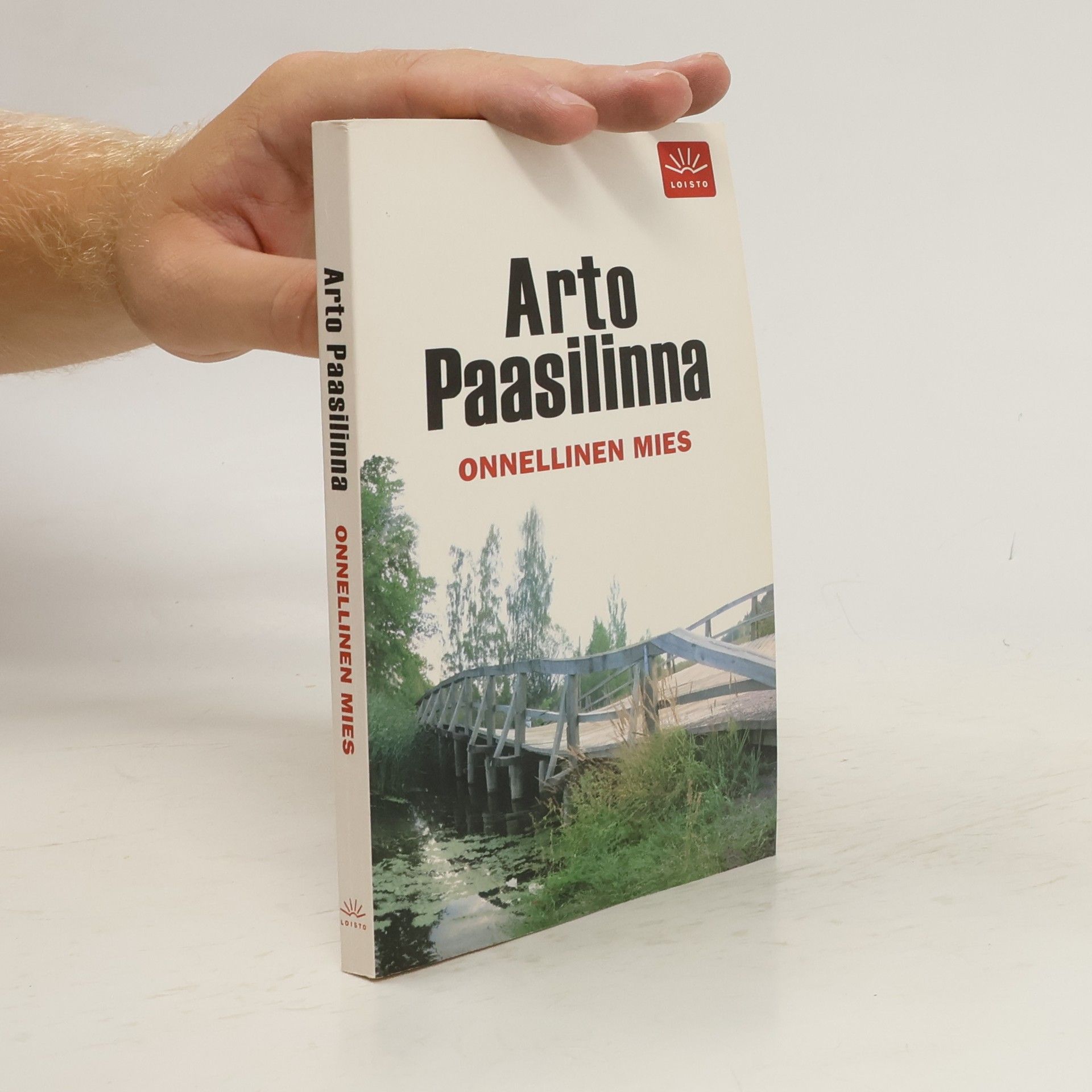 Arto Paasilinna Onnellinen mies