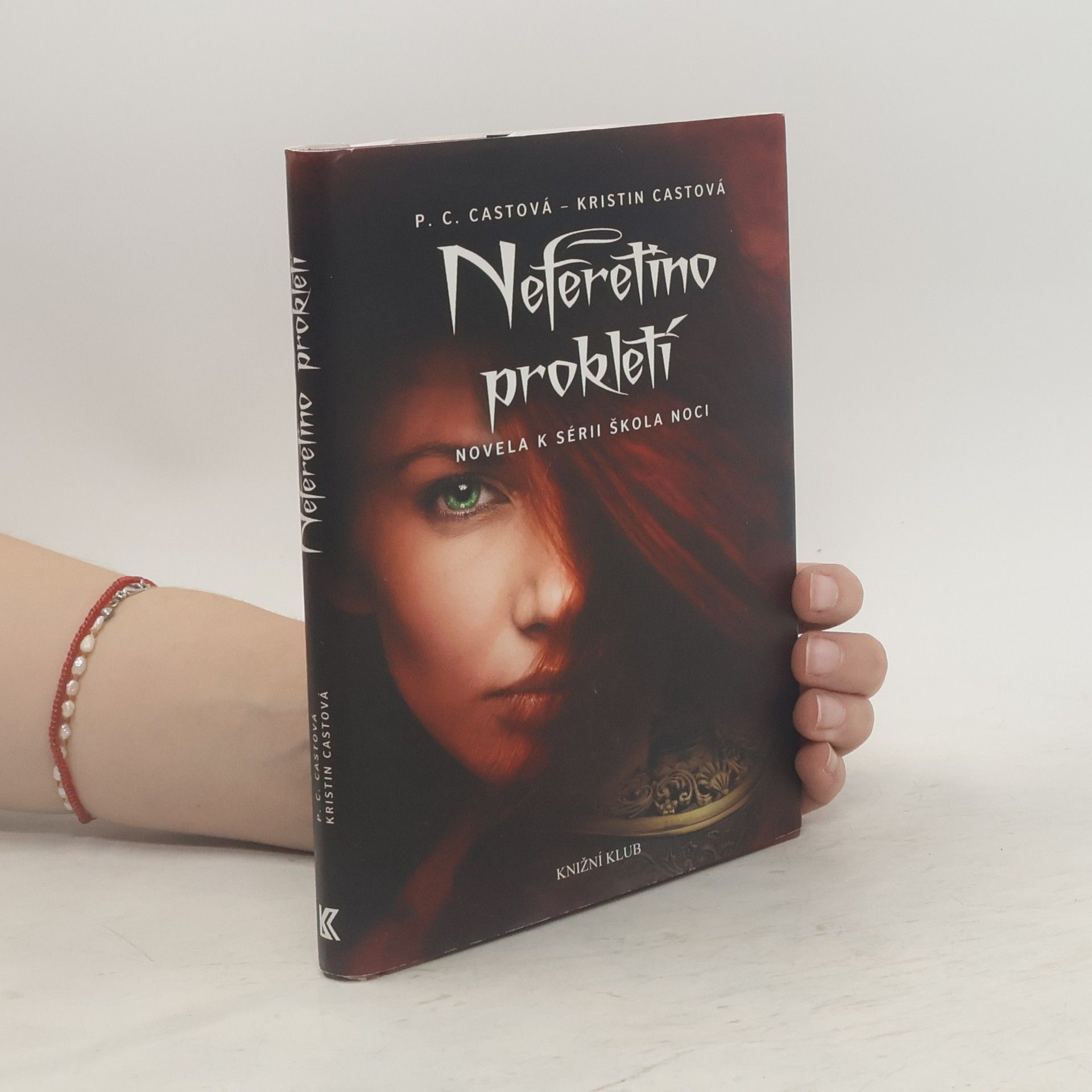 Phyllis Christine Cast Neferetino prokletí. Škola noci 3
