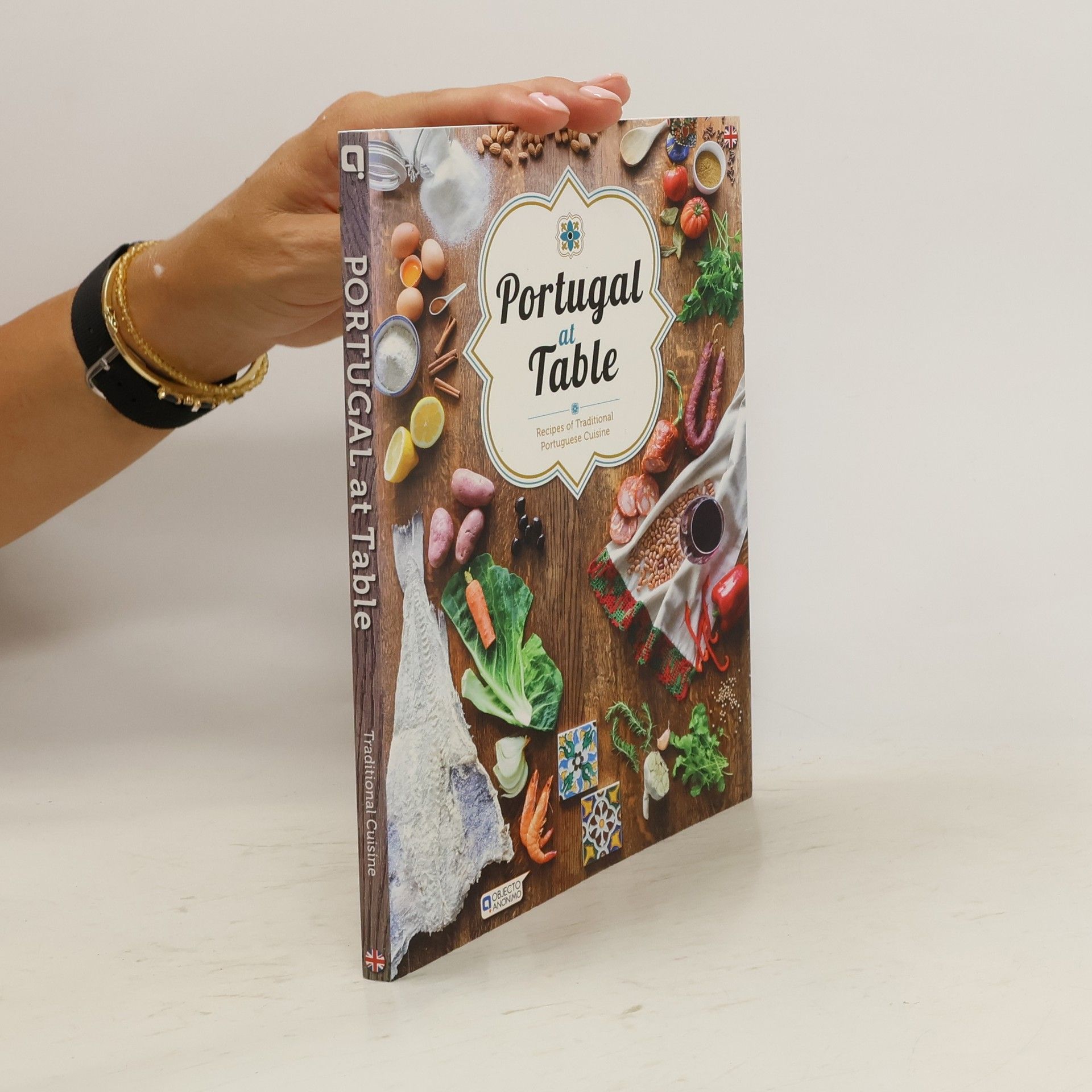 AA.VV. Portugal at table