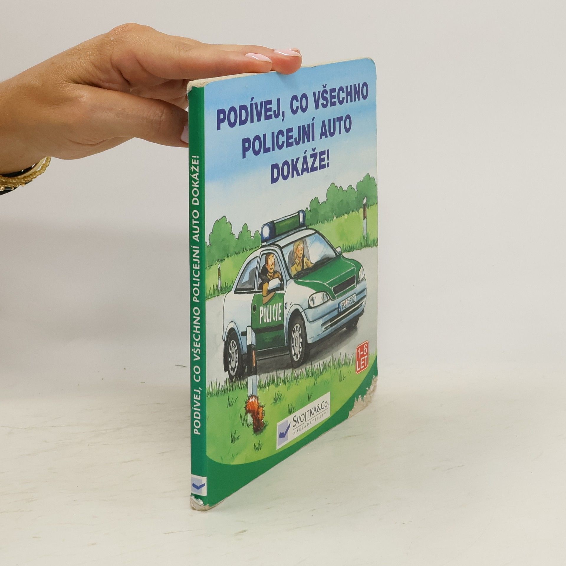 Julika Winter Podívej, co všechno policejní auto dokáže!