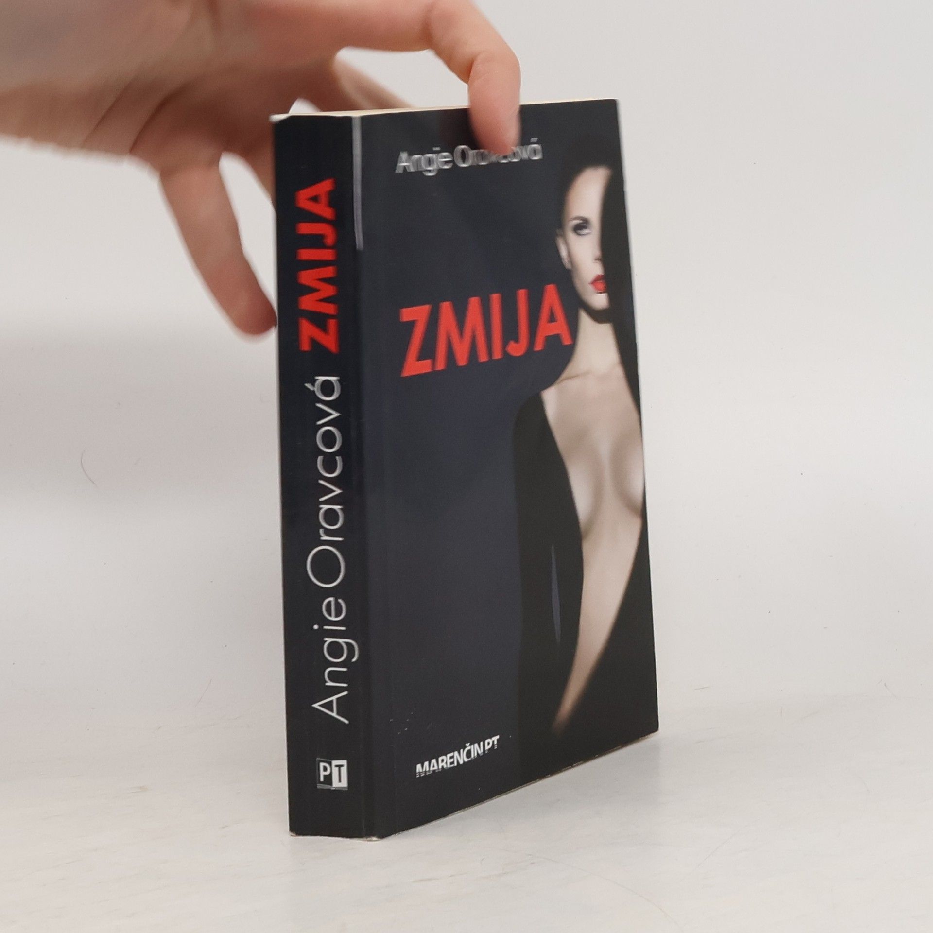 Angie Oravcová Zmija