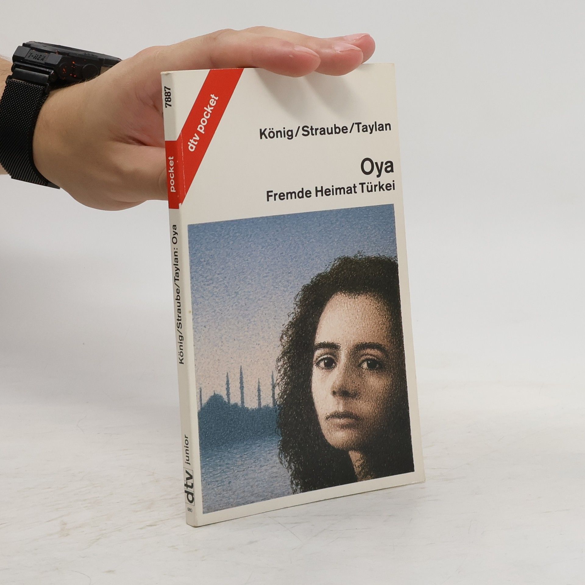 Karin König Oya