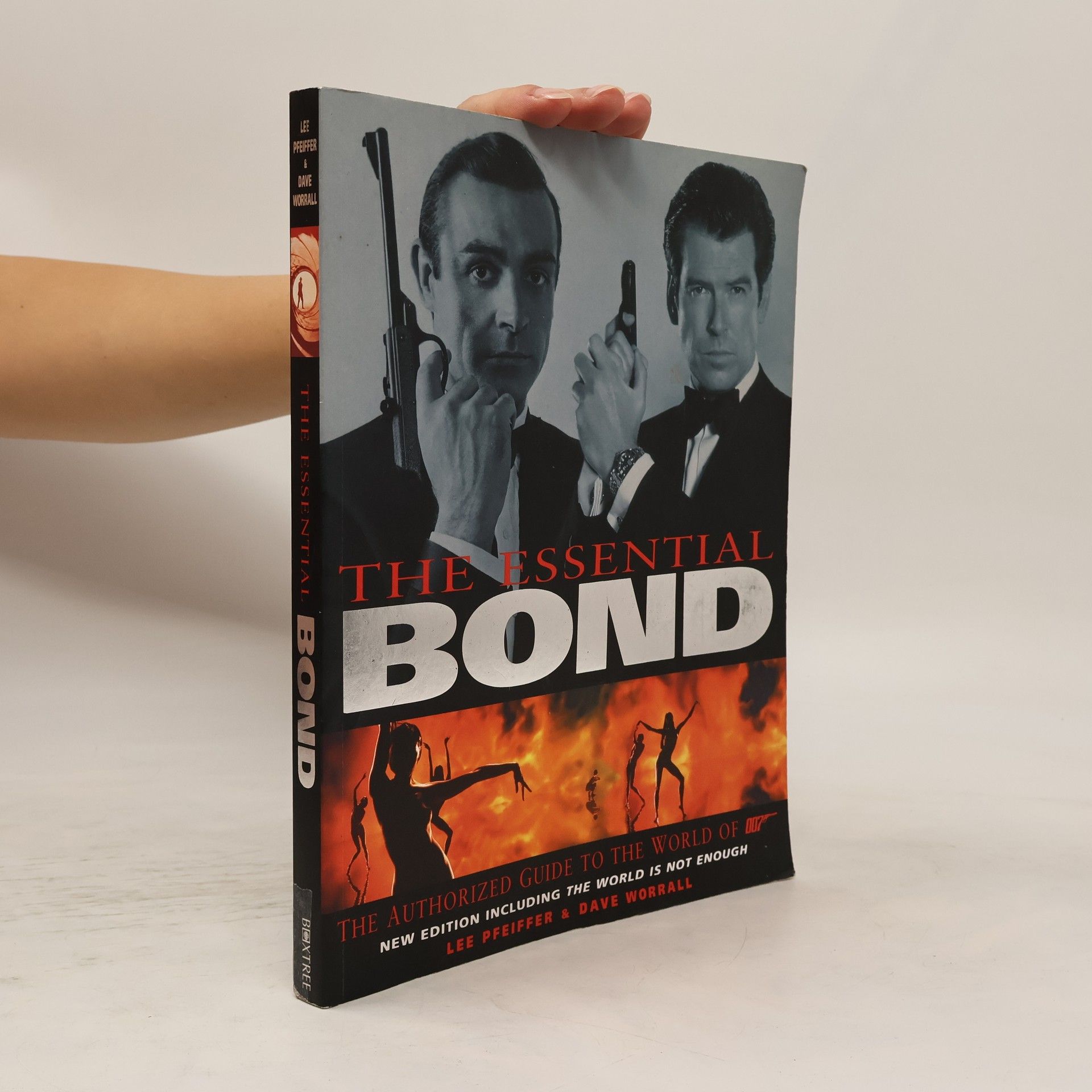 Lee Pfeiffer The Essential Bond