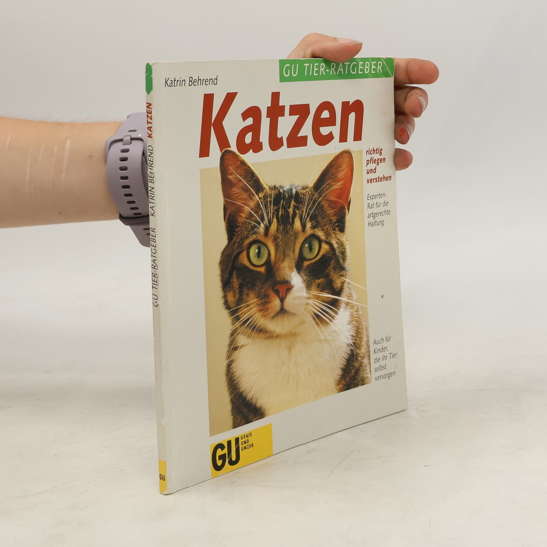 Katrin Behrend Katzen richtig pflegenund verstehen